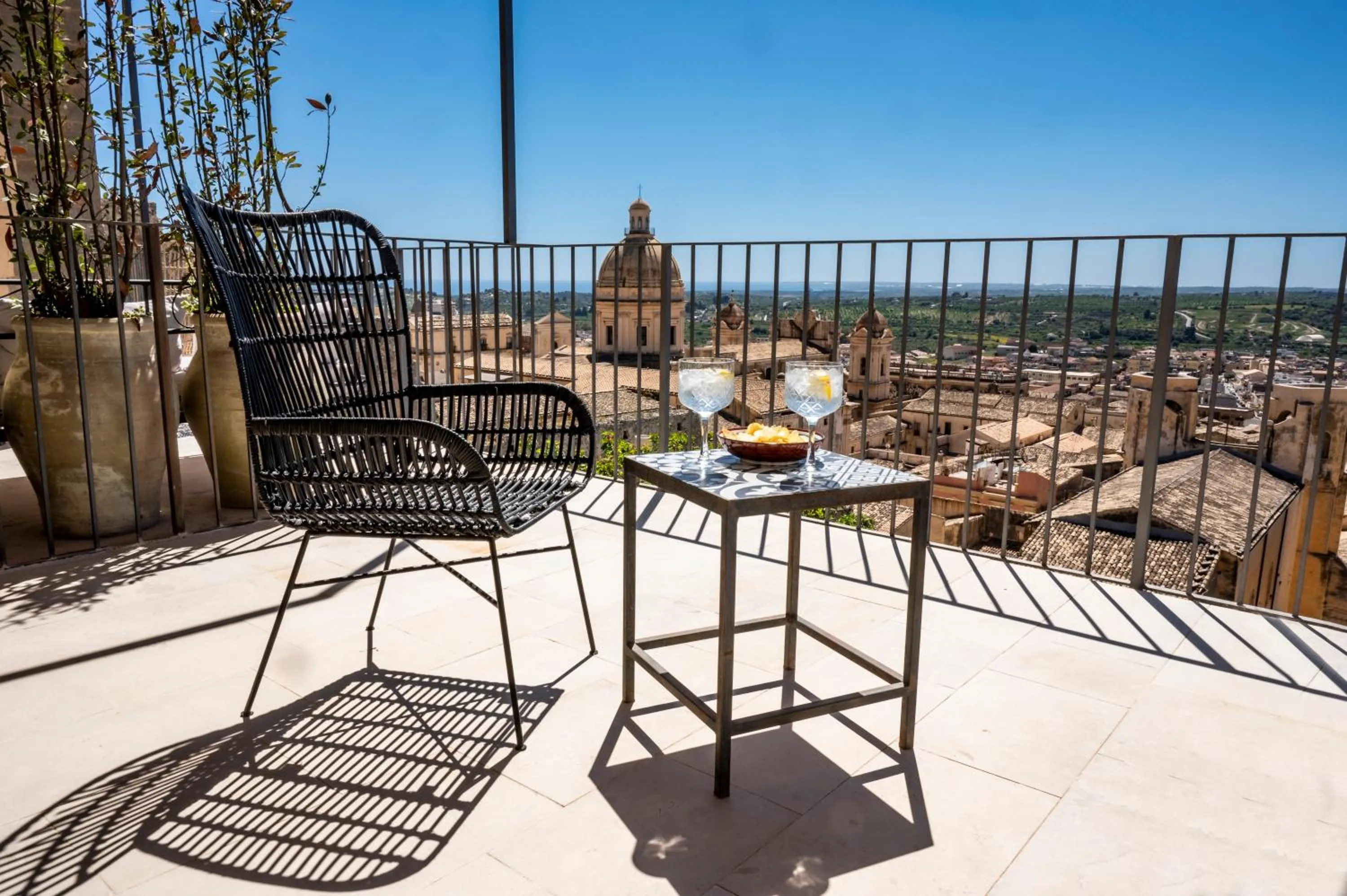 Aria Rooms and Terrace