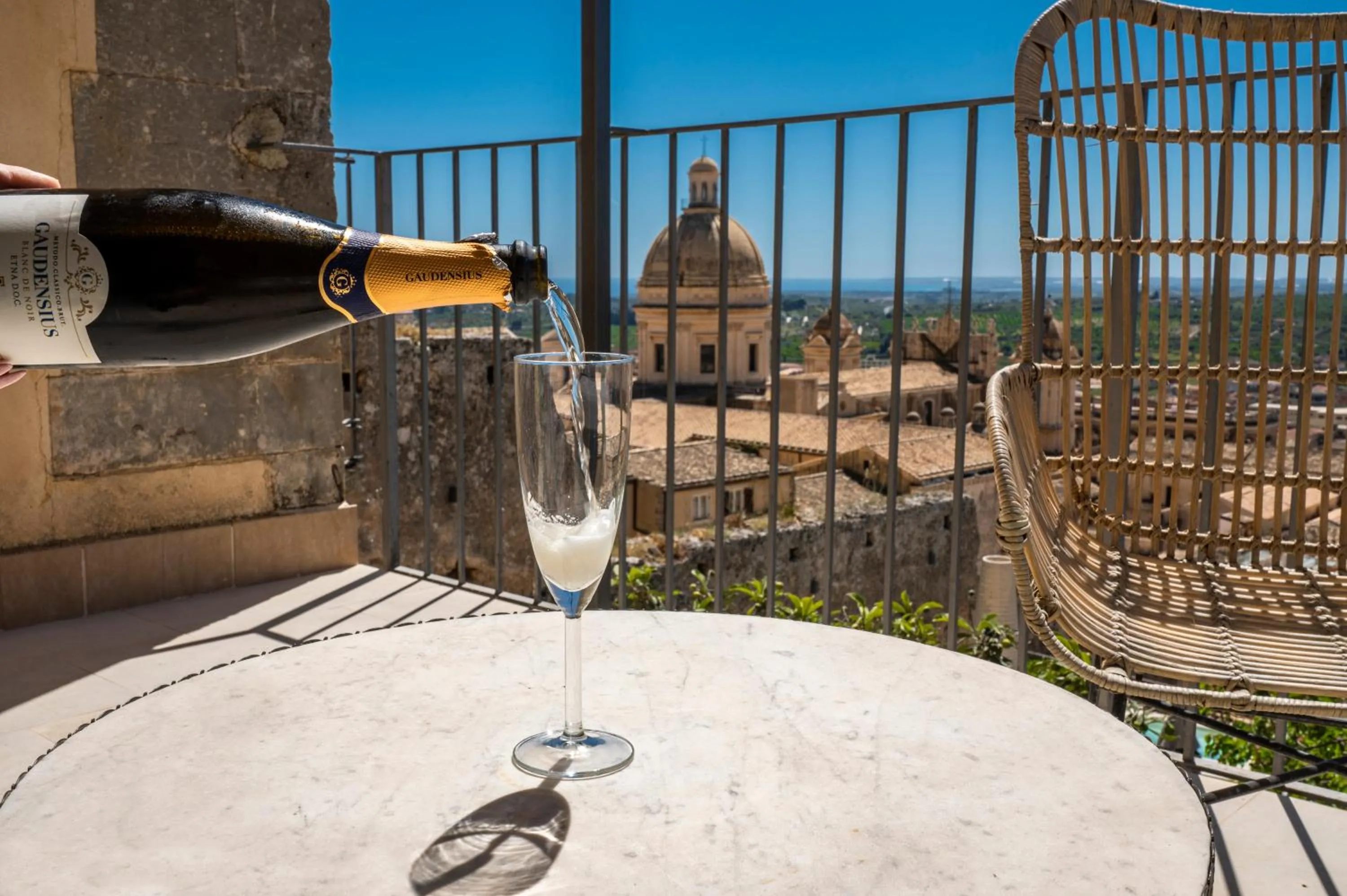 Aria Rooms and Terrace