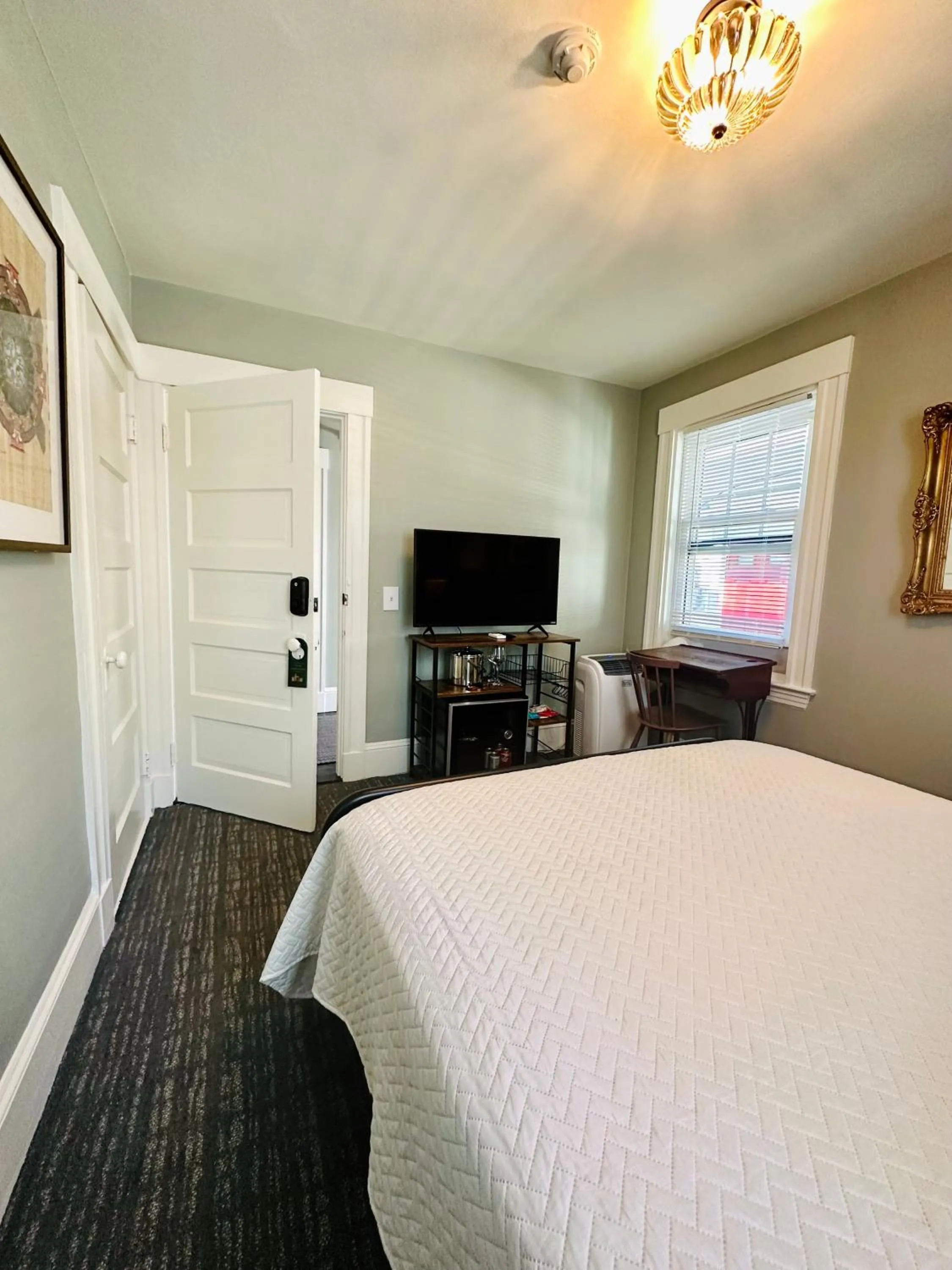 Bed in Gifford House