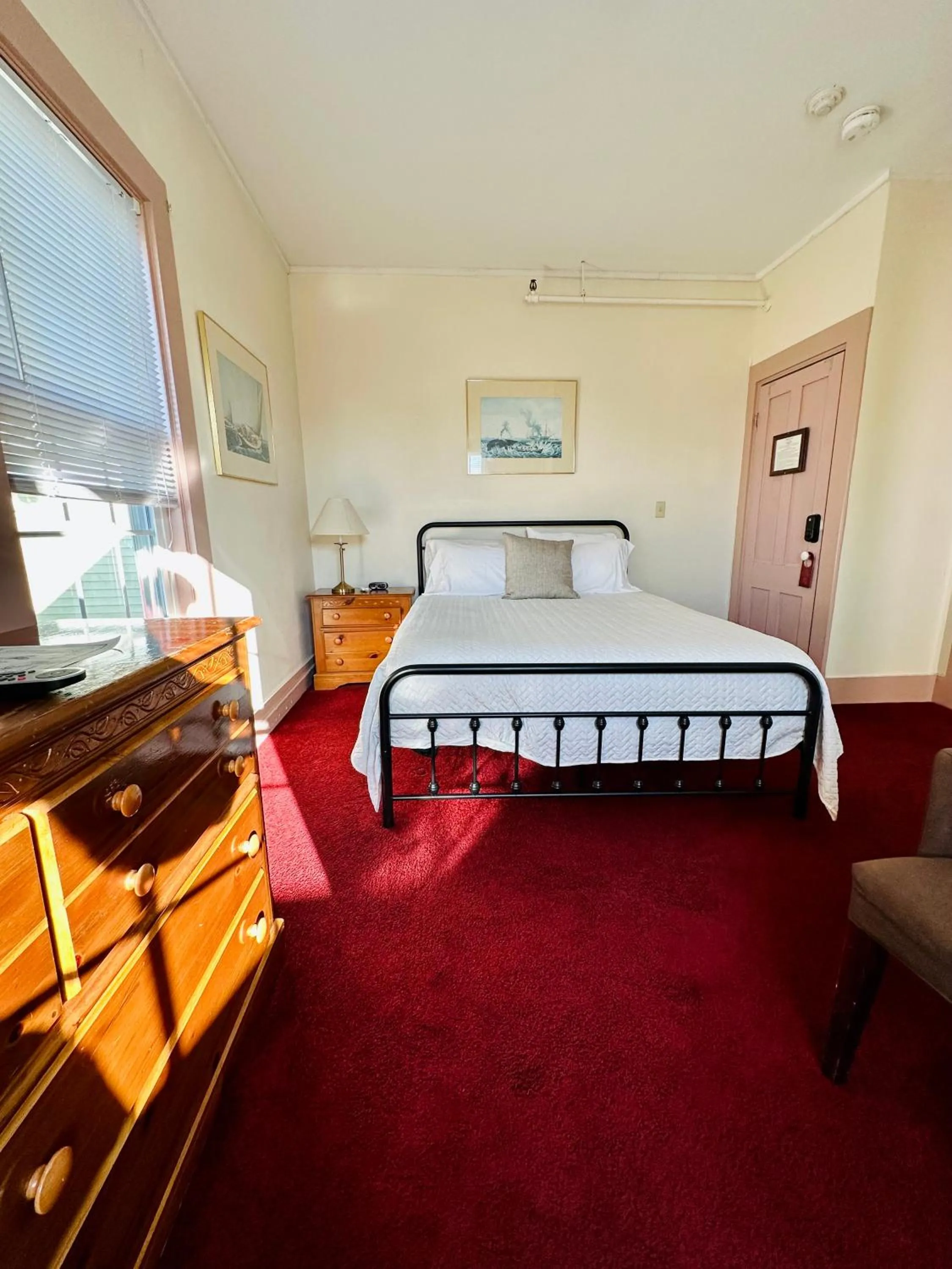 Bed in Gifford House