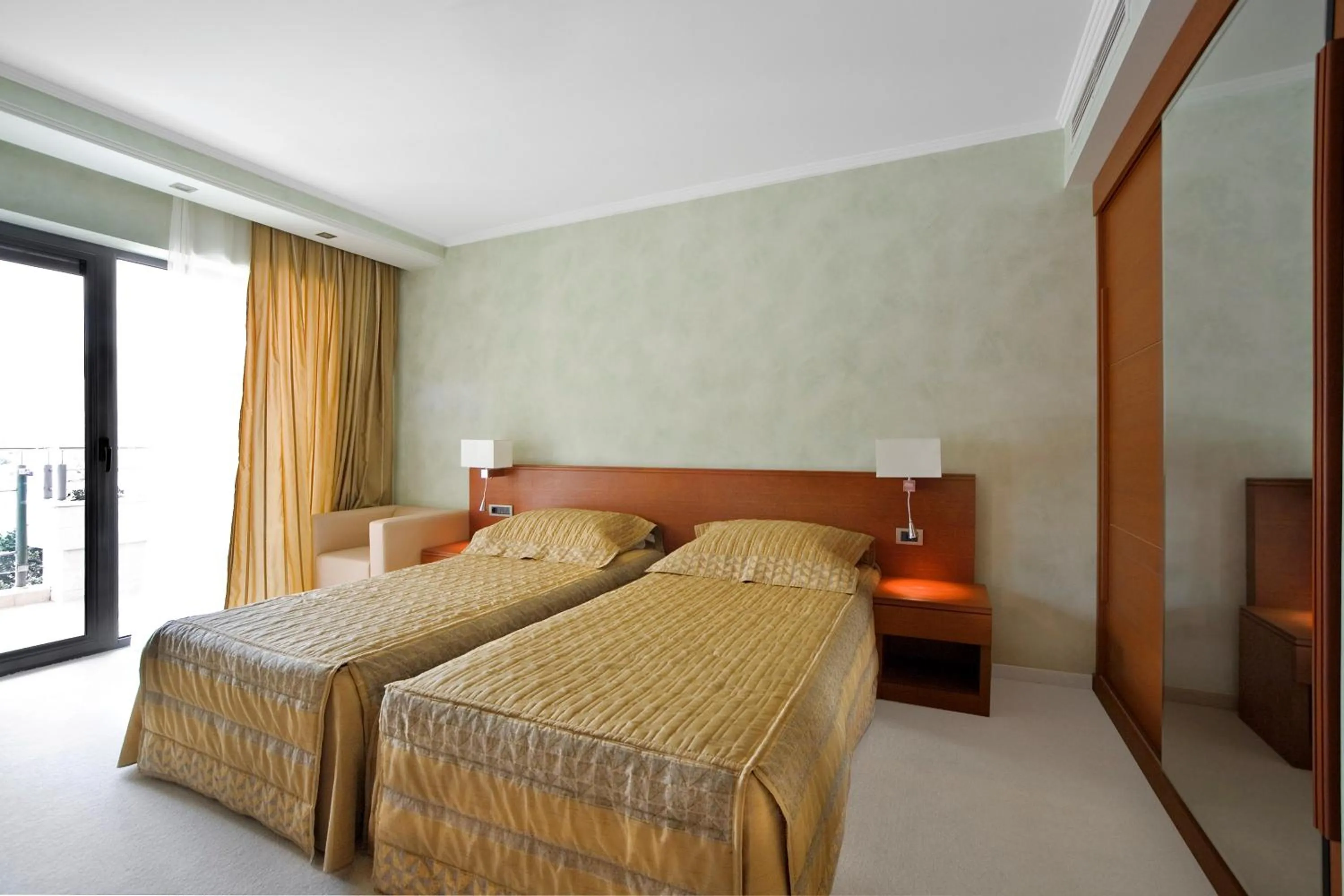 Bed in Monte Casa SPA & Wellness