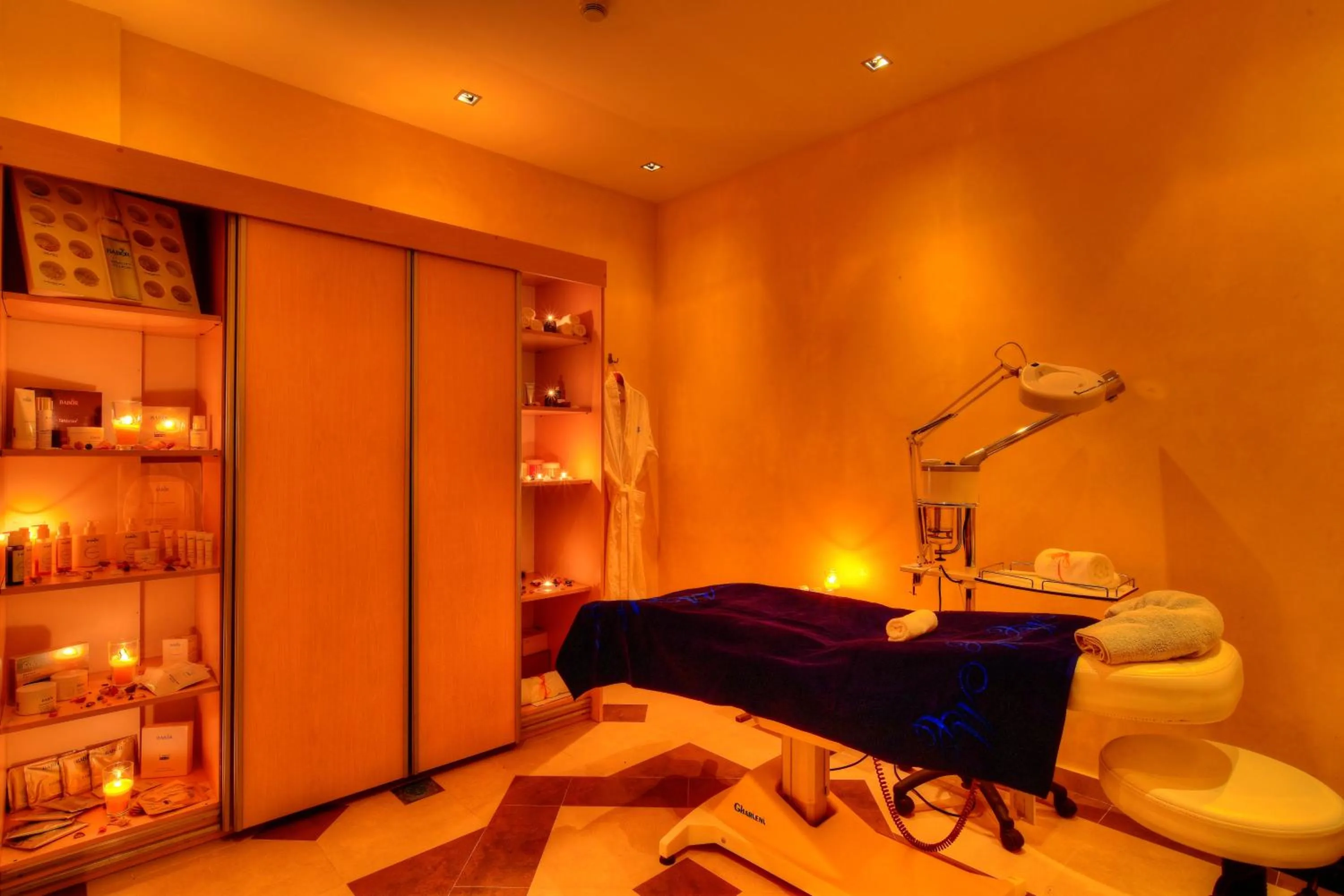 Bed in Monte Casa SPA & Wellness