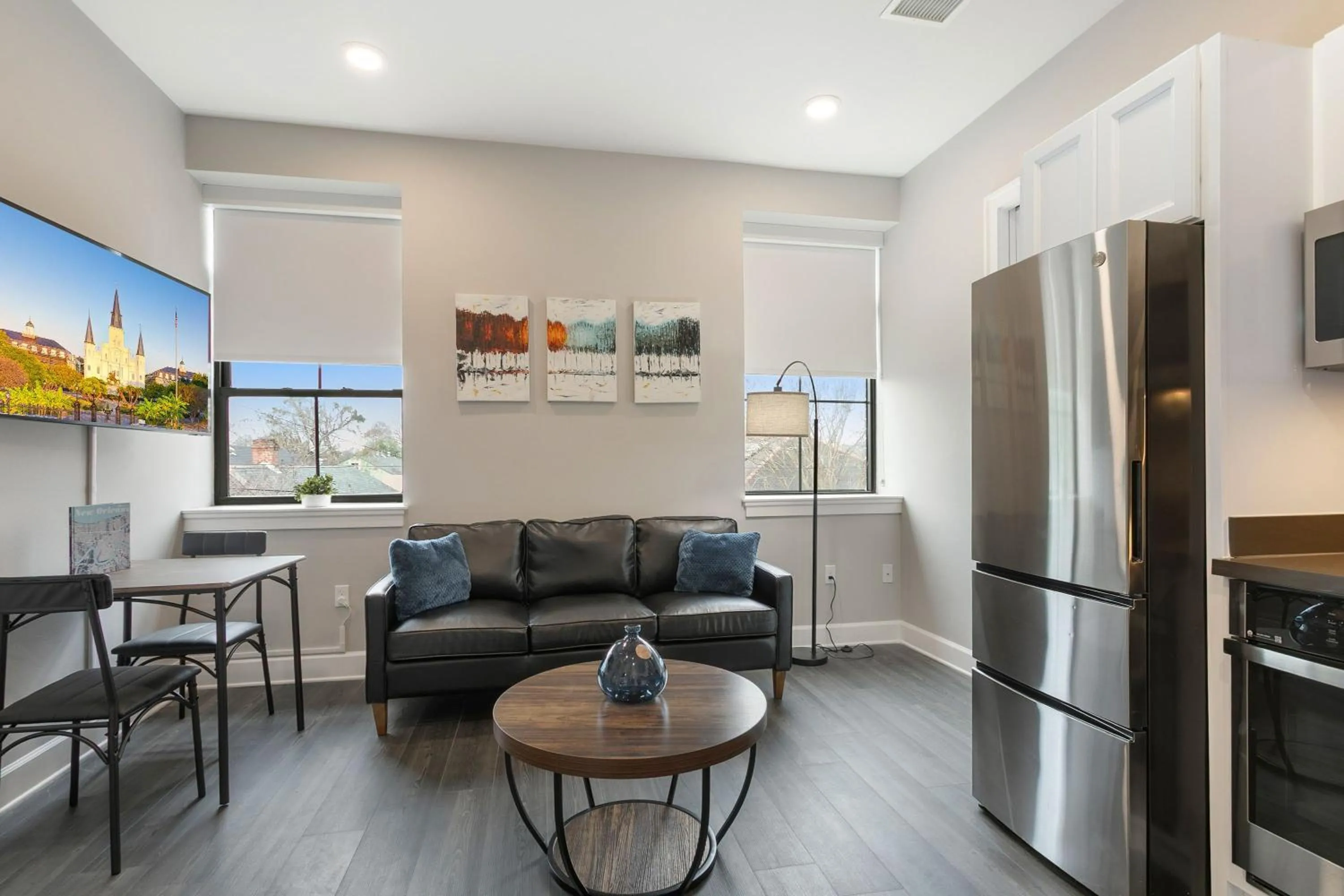 Living room in Bywater Suite Hotel