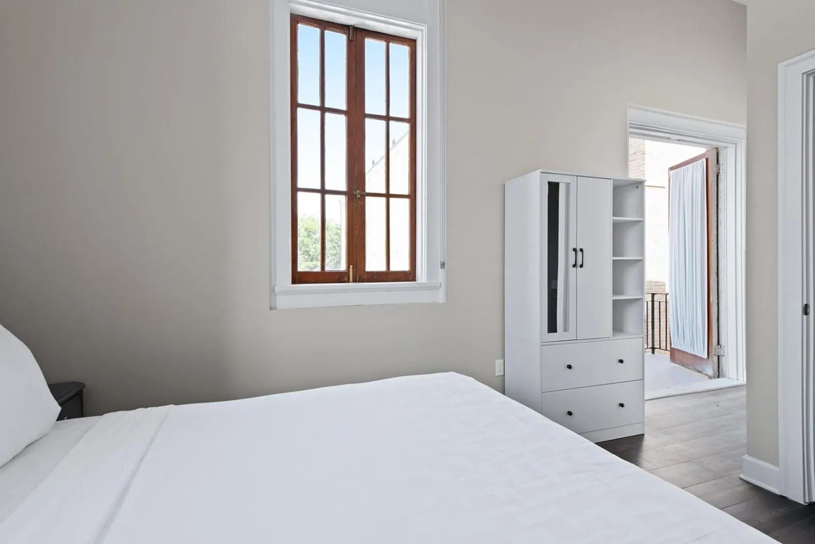 Bedroom, Bed in Bywater Suite Hotel