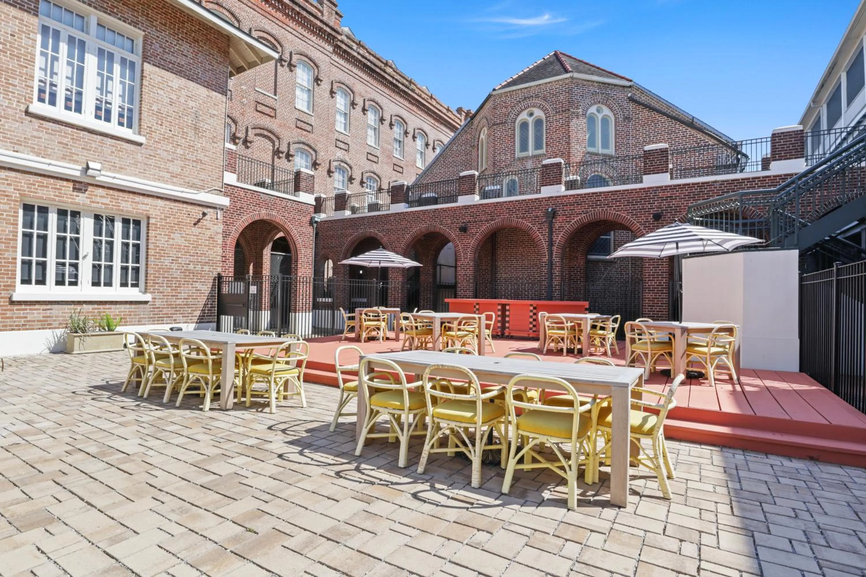 Seating area in Bywater Suite Hotel