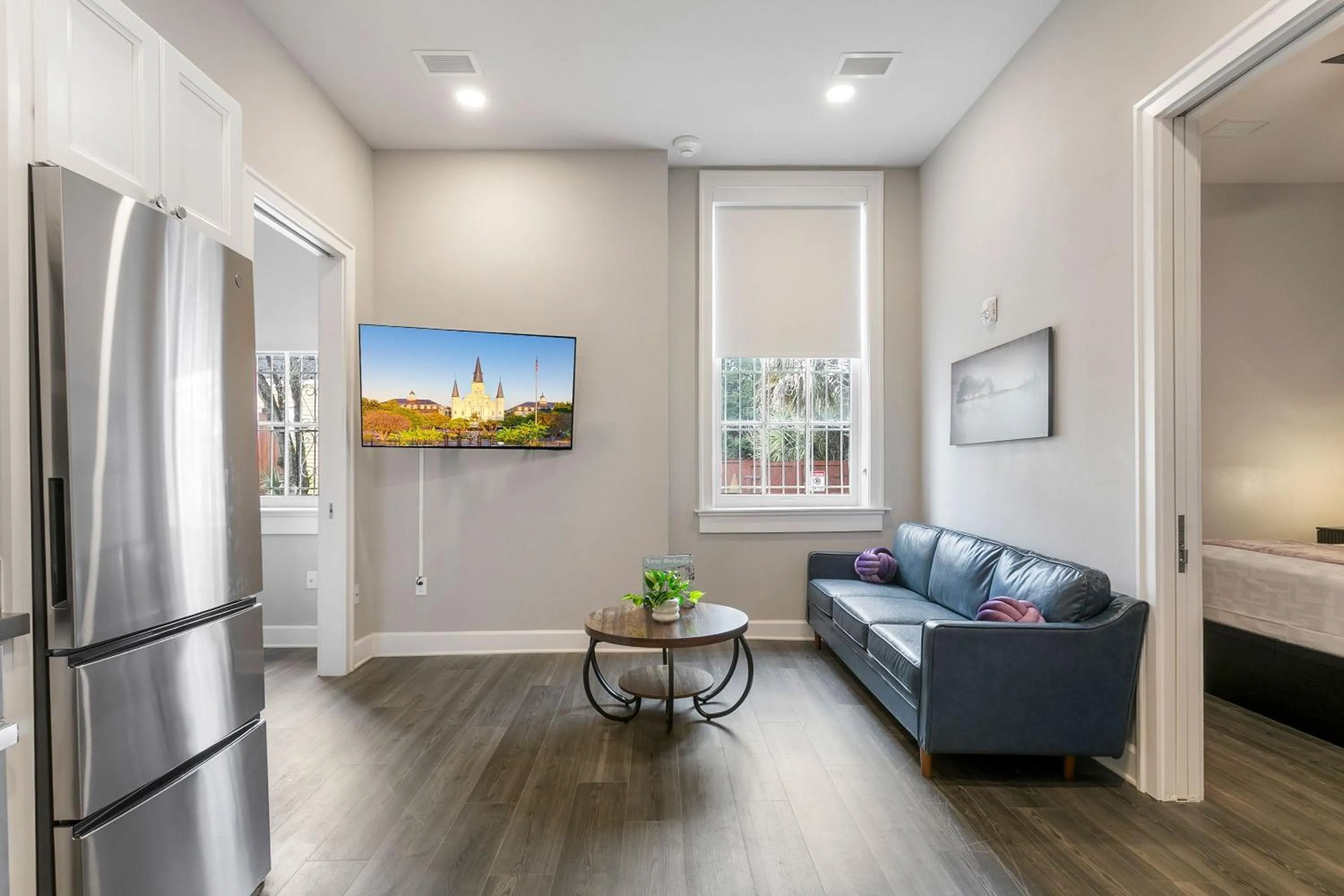 Living room in Bywater Suite Hotel