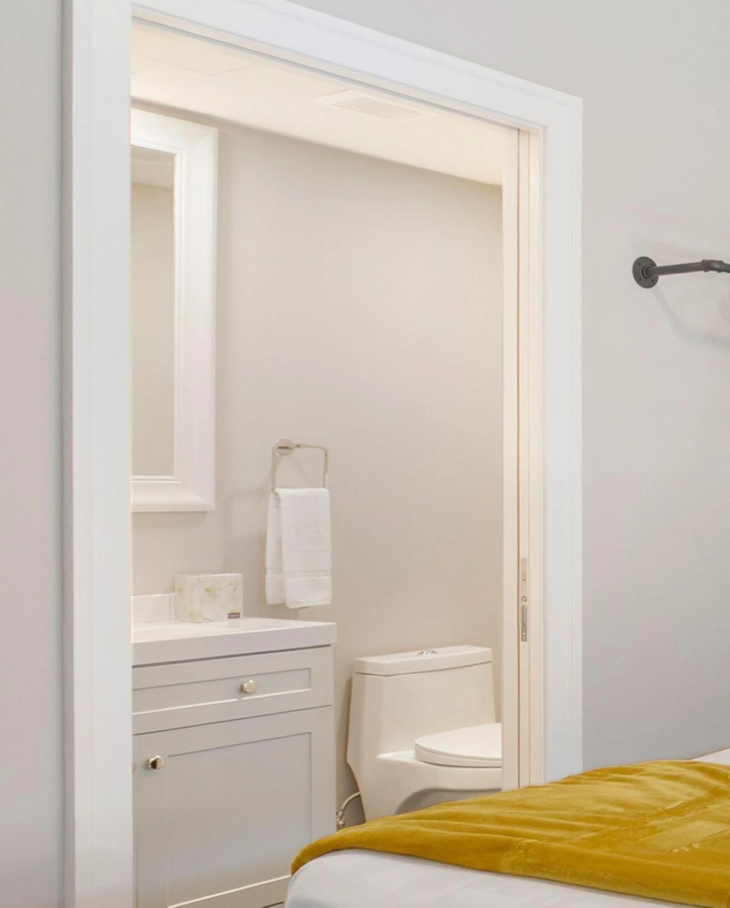 Bathroom in Bywater Suite Hotel