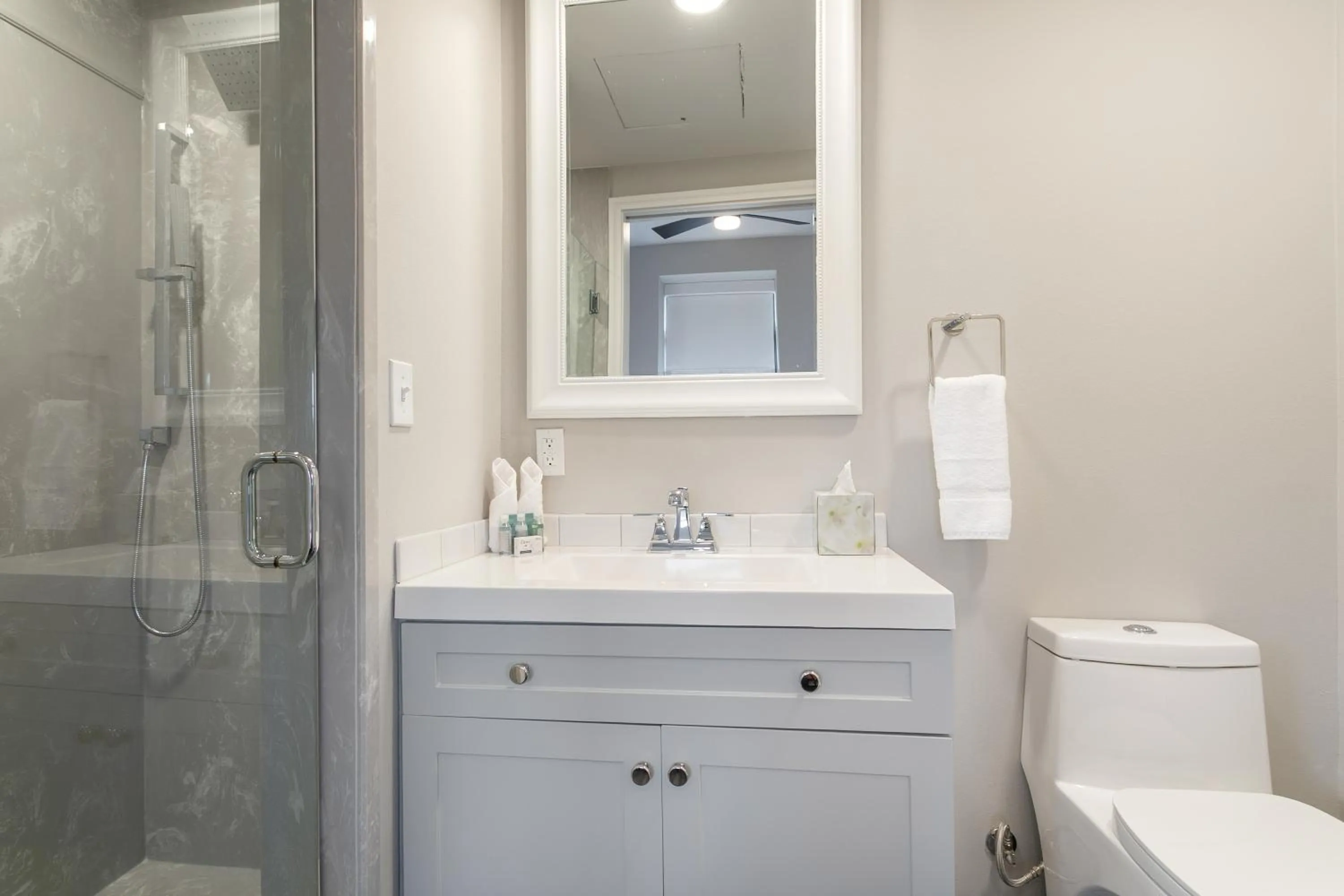 Bathroom in Bywater Suite Hotel