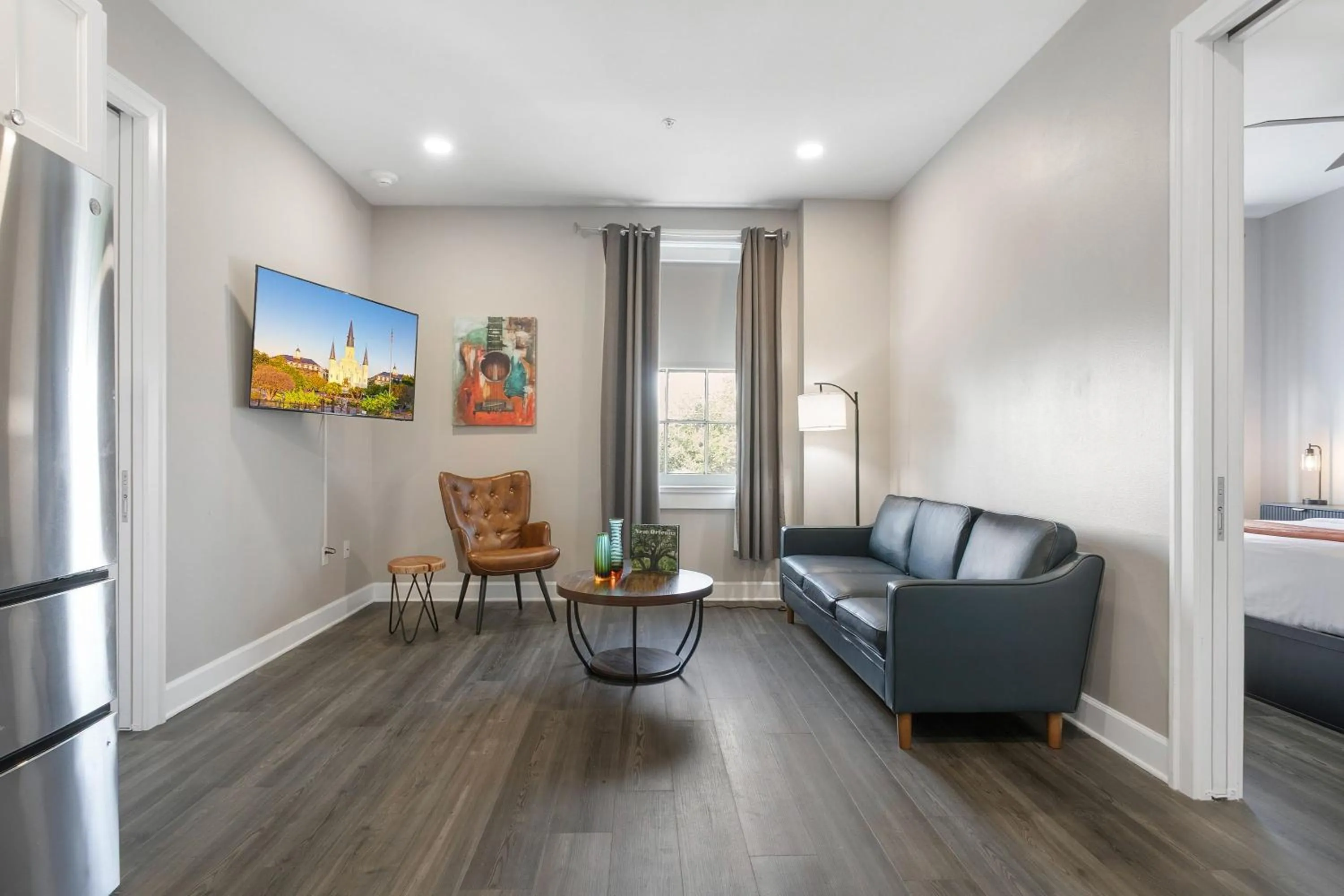 Living room in Bywater Suite Hotel
