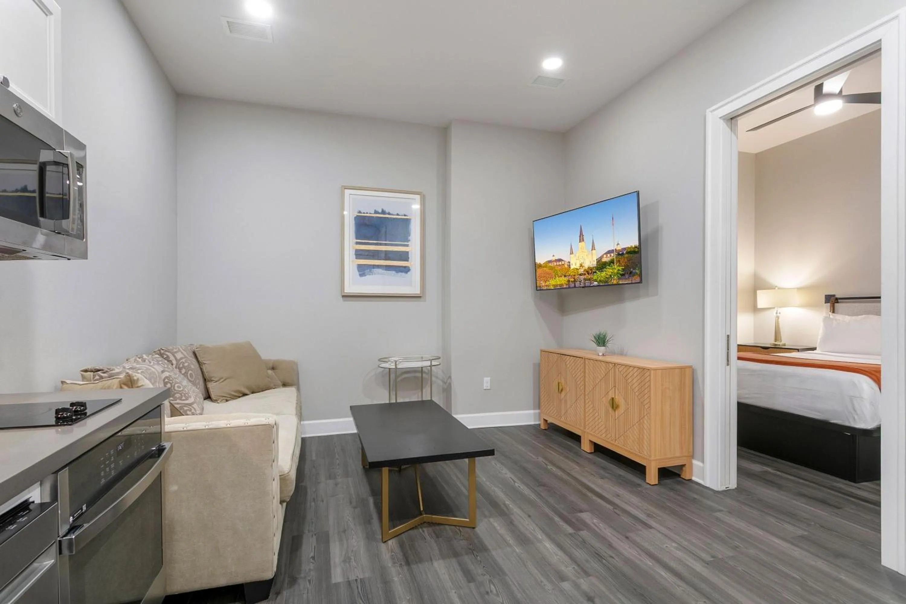 Living room in Bywater Suite Hotel