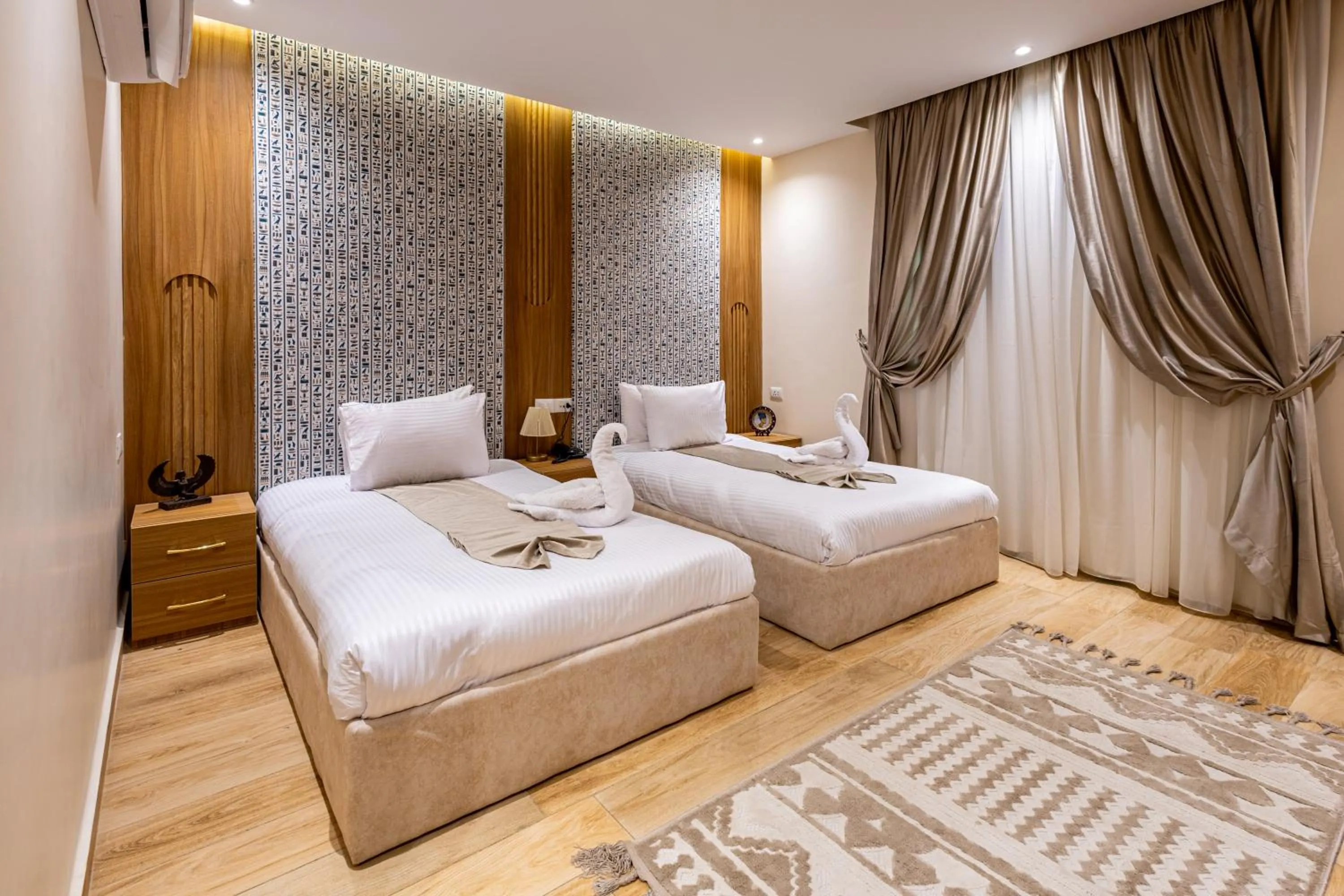 Bed in Pyramids sunrise inn