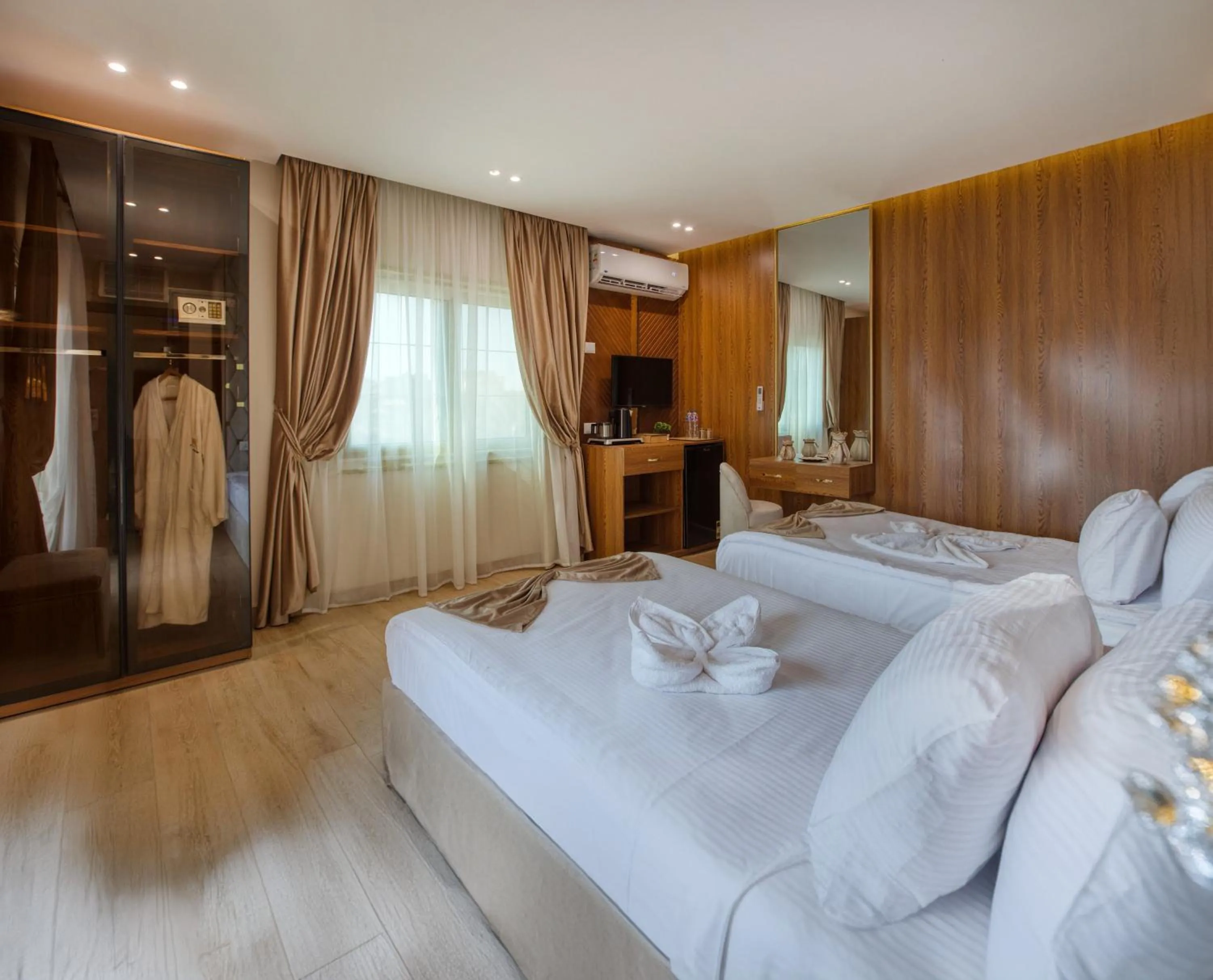 Bed in Pyramids sunrise inn