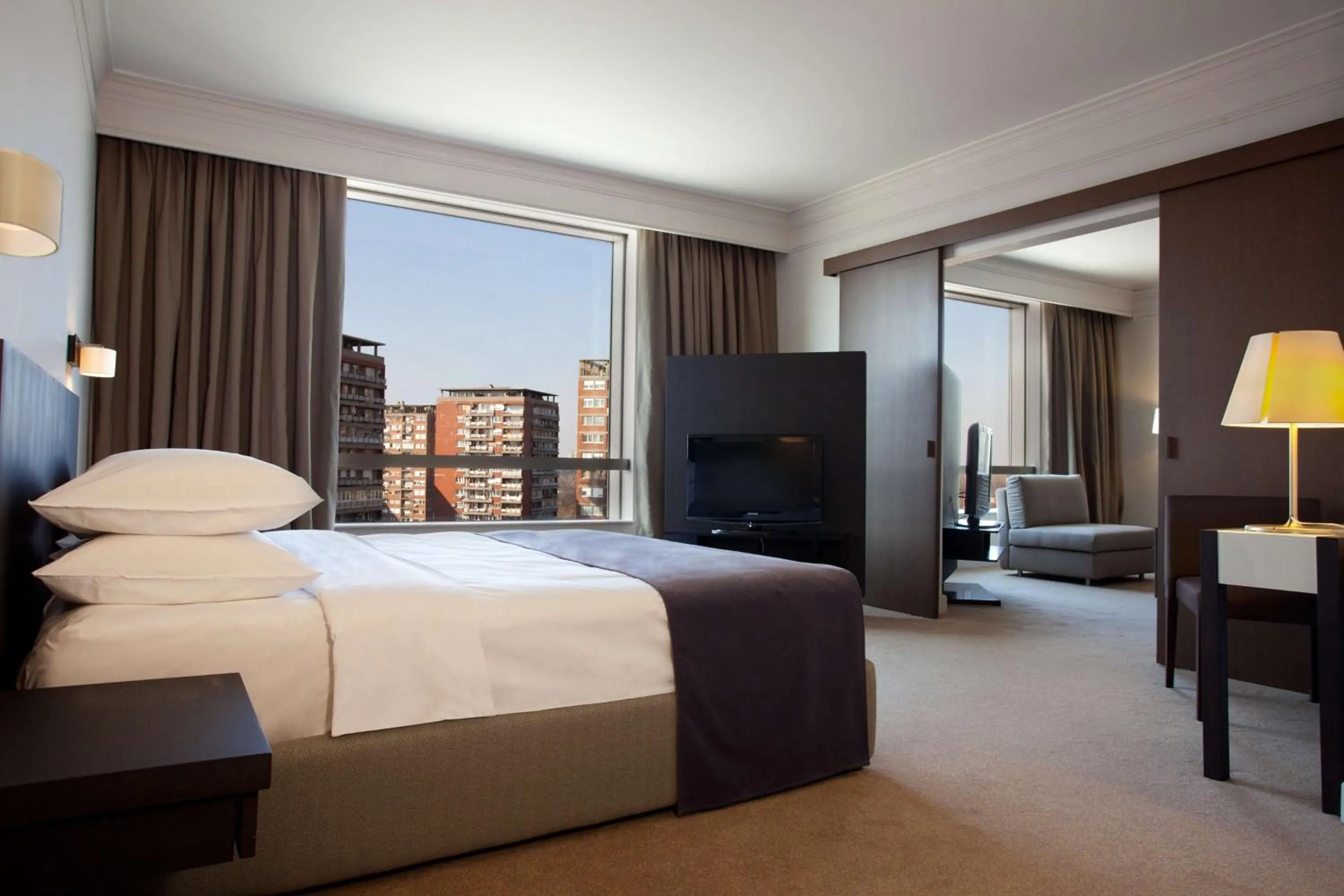 Photo of the whole room, Bed in Hyatt Regency Belgrade