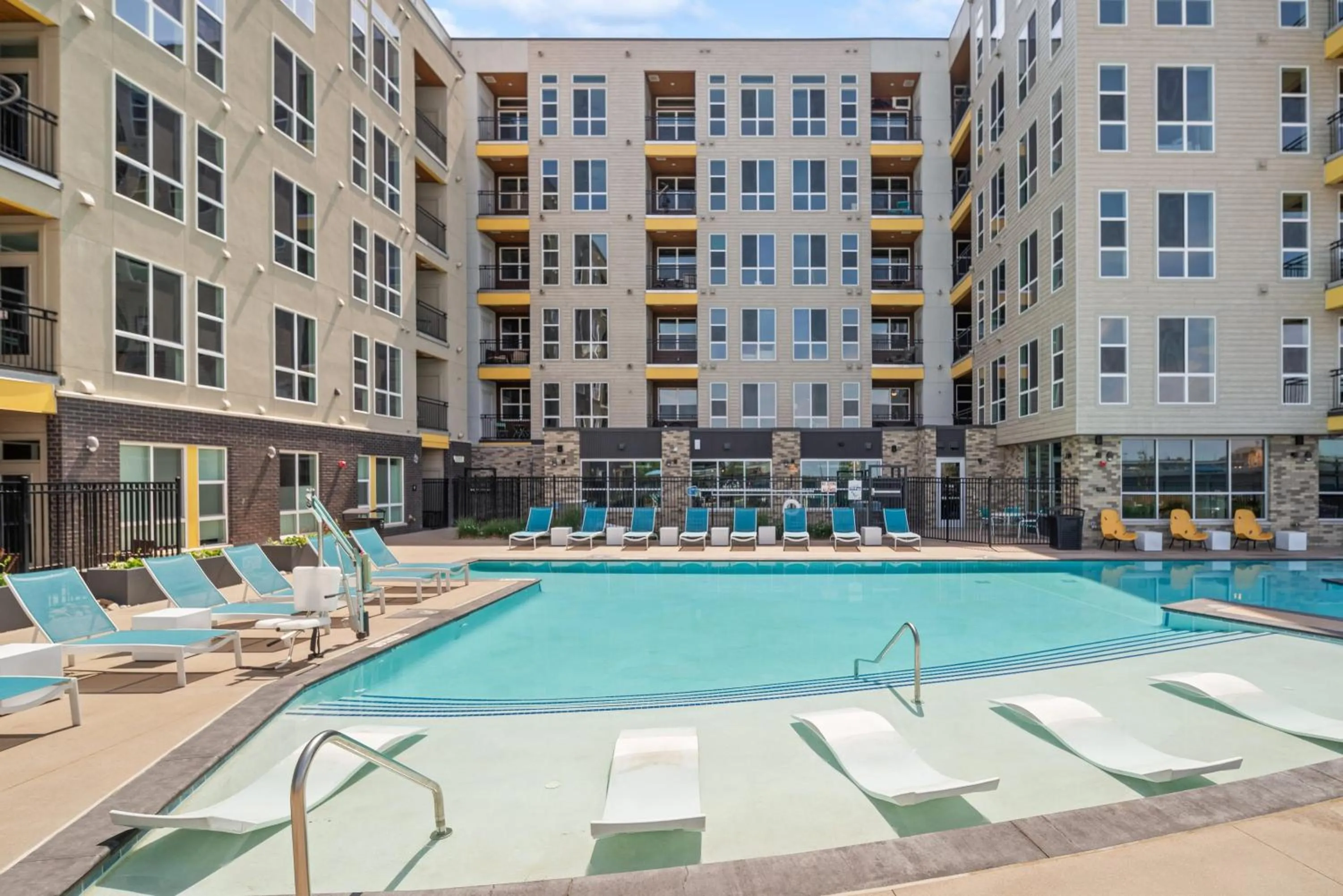 Swimming pool in Kasa Rino Denver