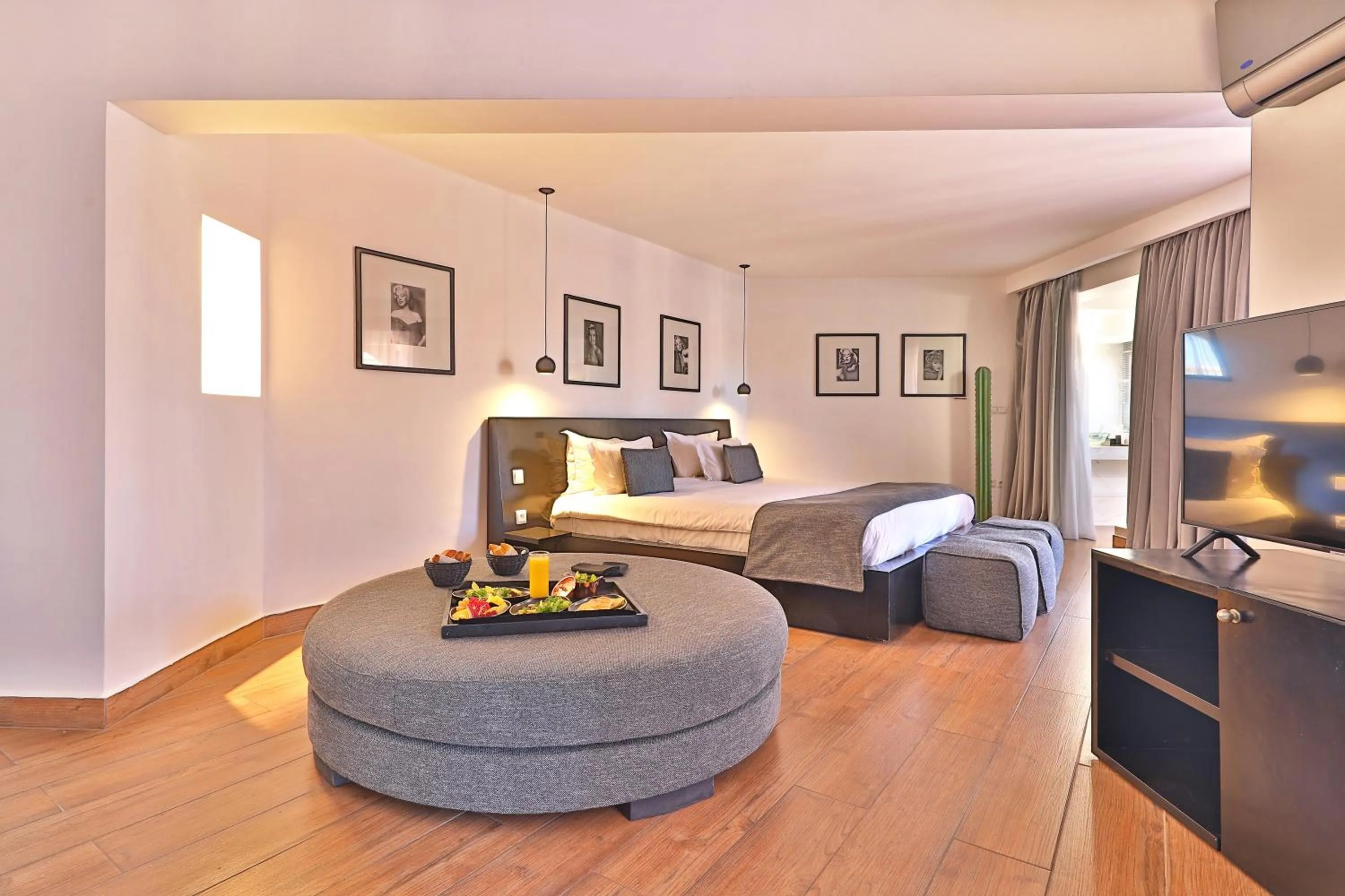 Photo of the whole room, Bed in Le BAB HOTEL, Boutique Hôtel & SPA