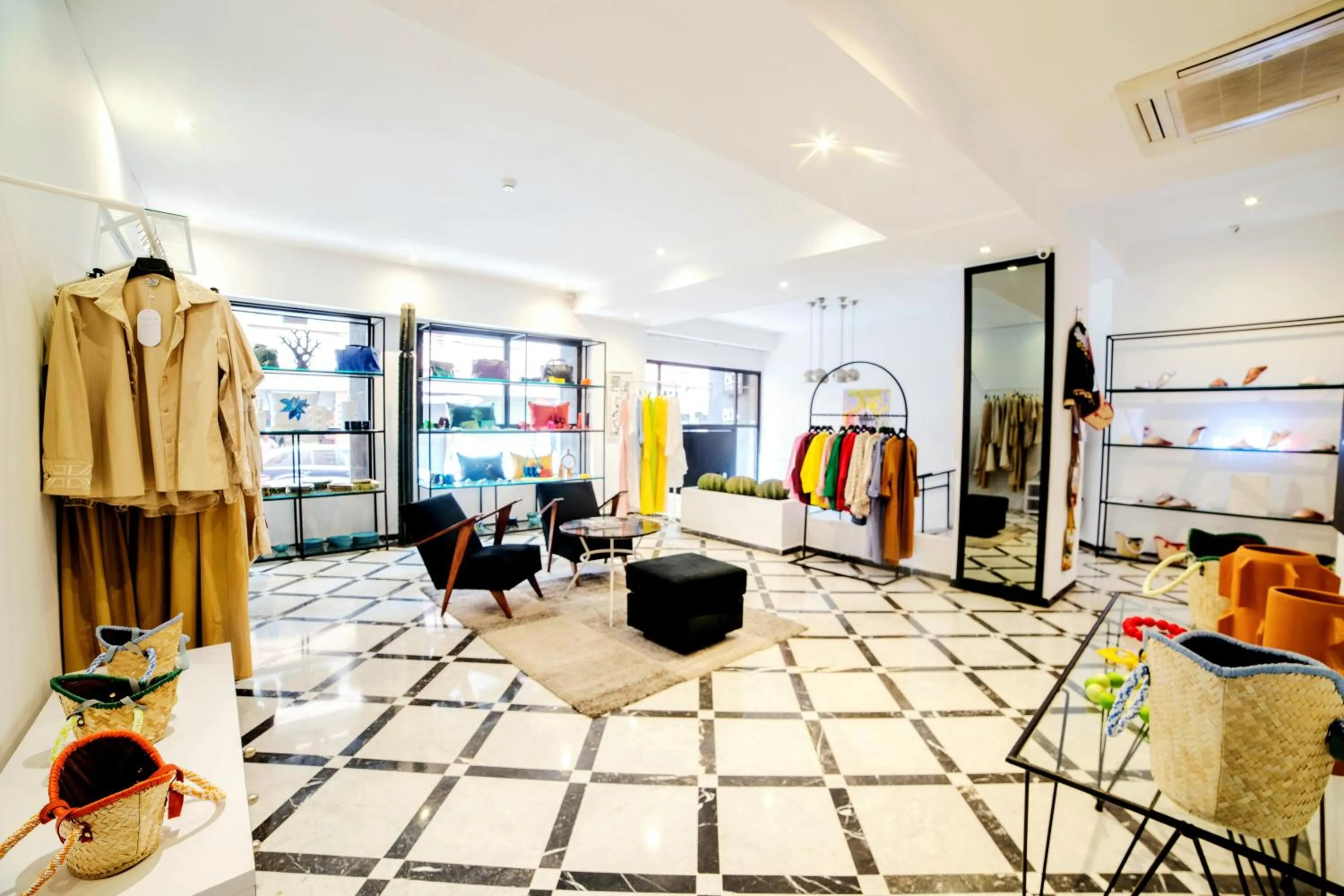 On-site shops in Le BAB HOTEL, Boutique Hôtel & SPA