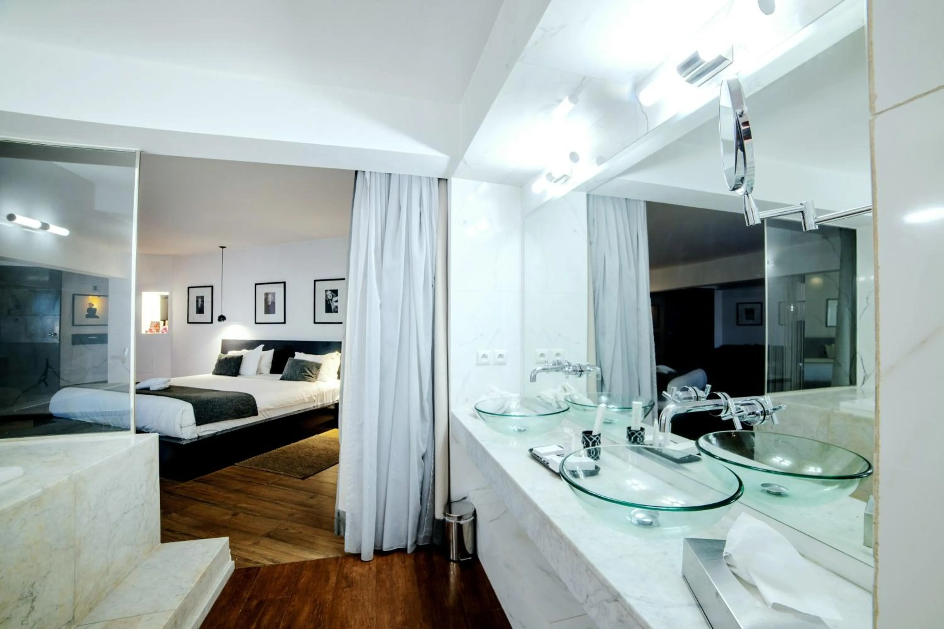 Bed in Le BAB HOTEL, Boutique Hôtel & SPA