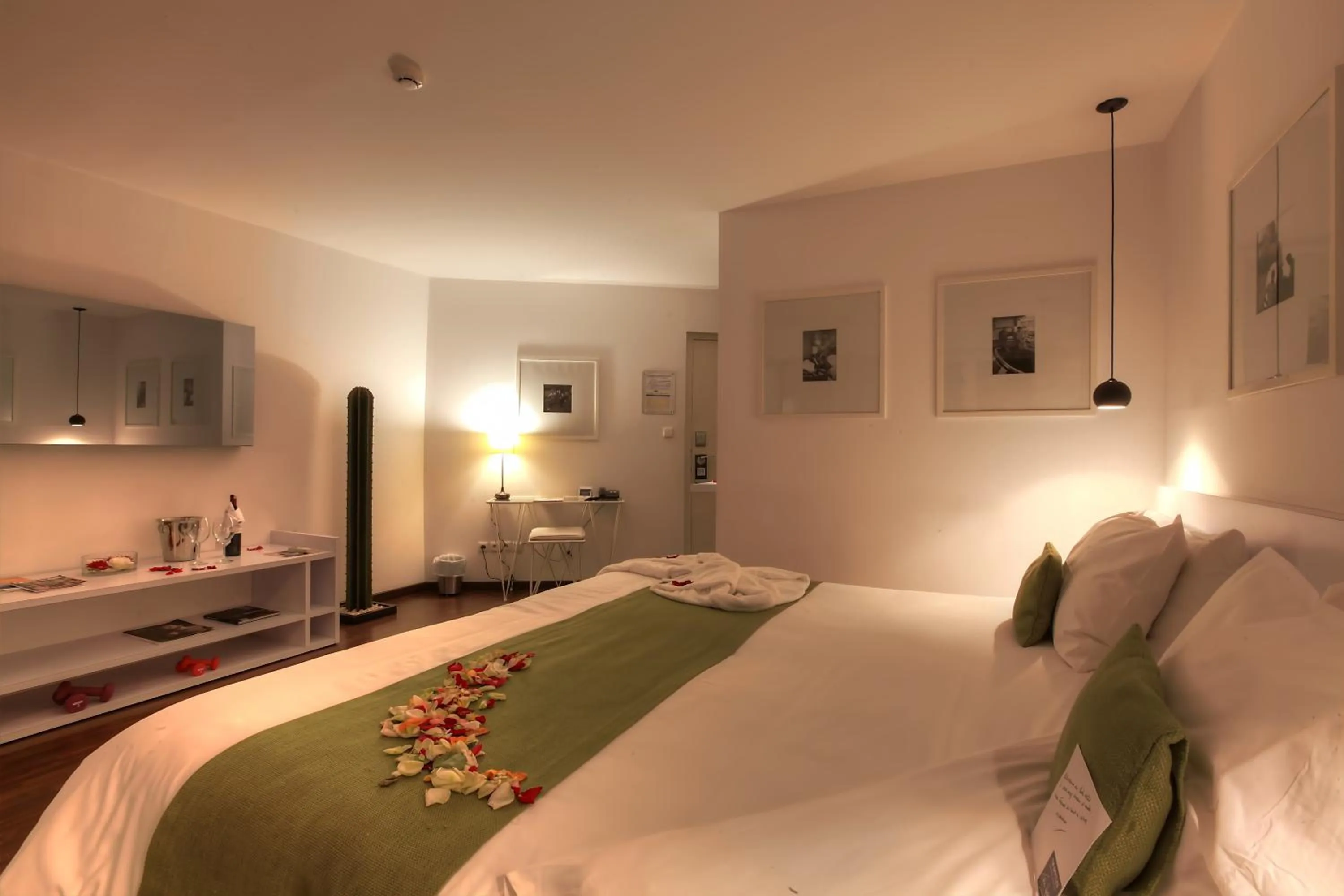 Photo of the whole room, Bed in Le BAB HOTEL, Boutique Hôtel & SPA