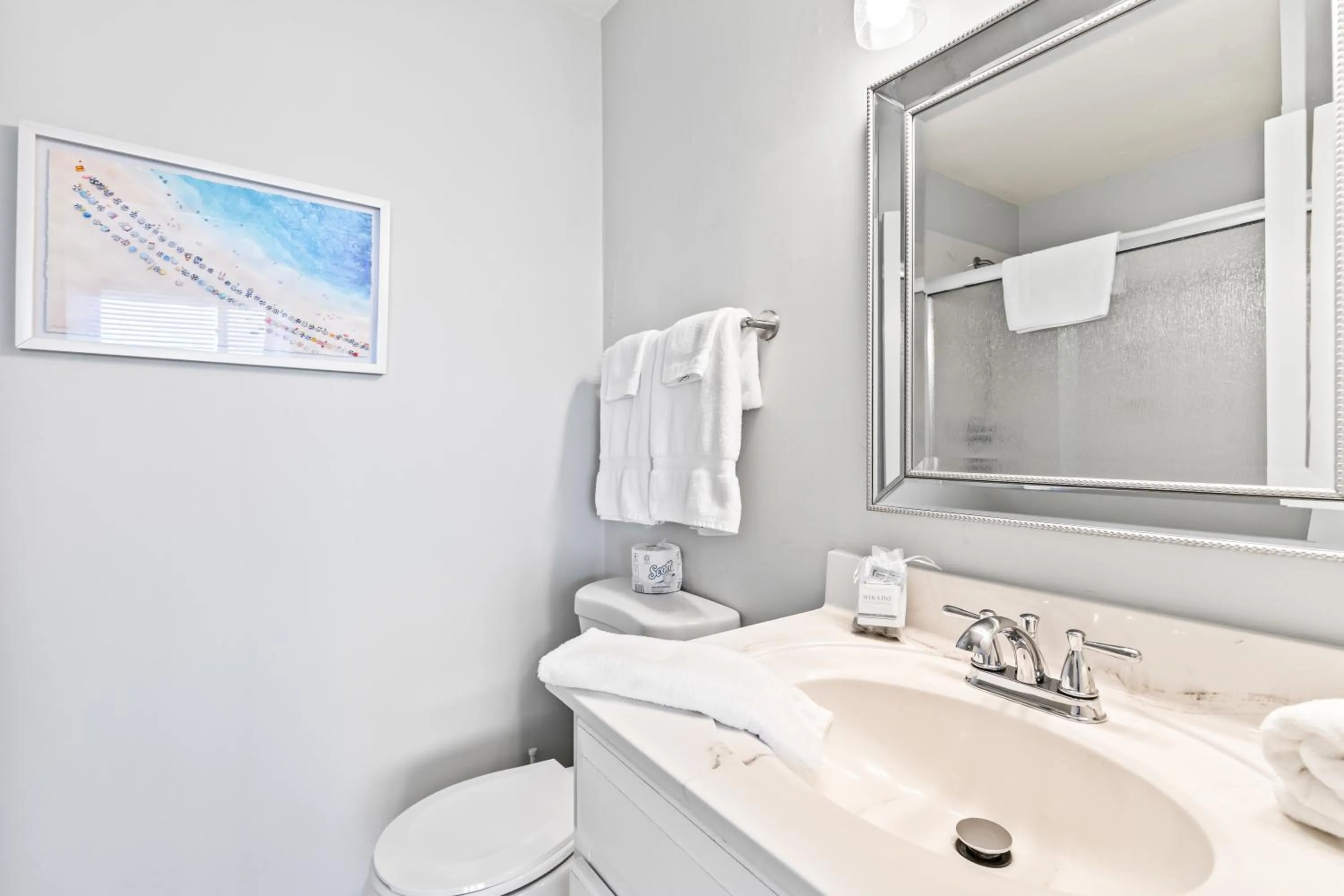 Bathroom in Mariner's Walk 10F - Charming Oceanview! Two-Story Villa!