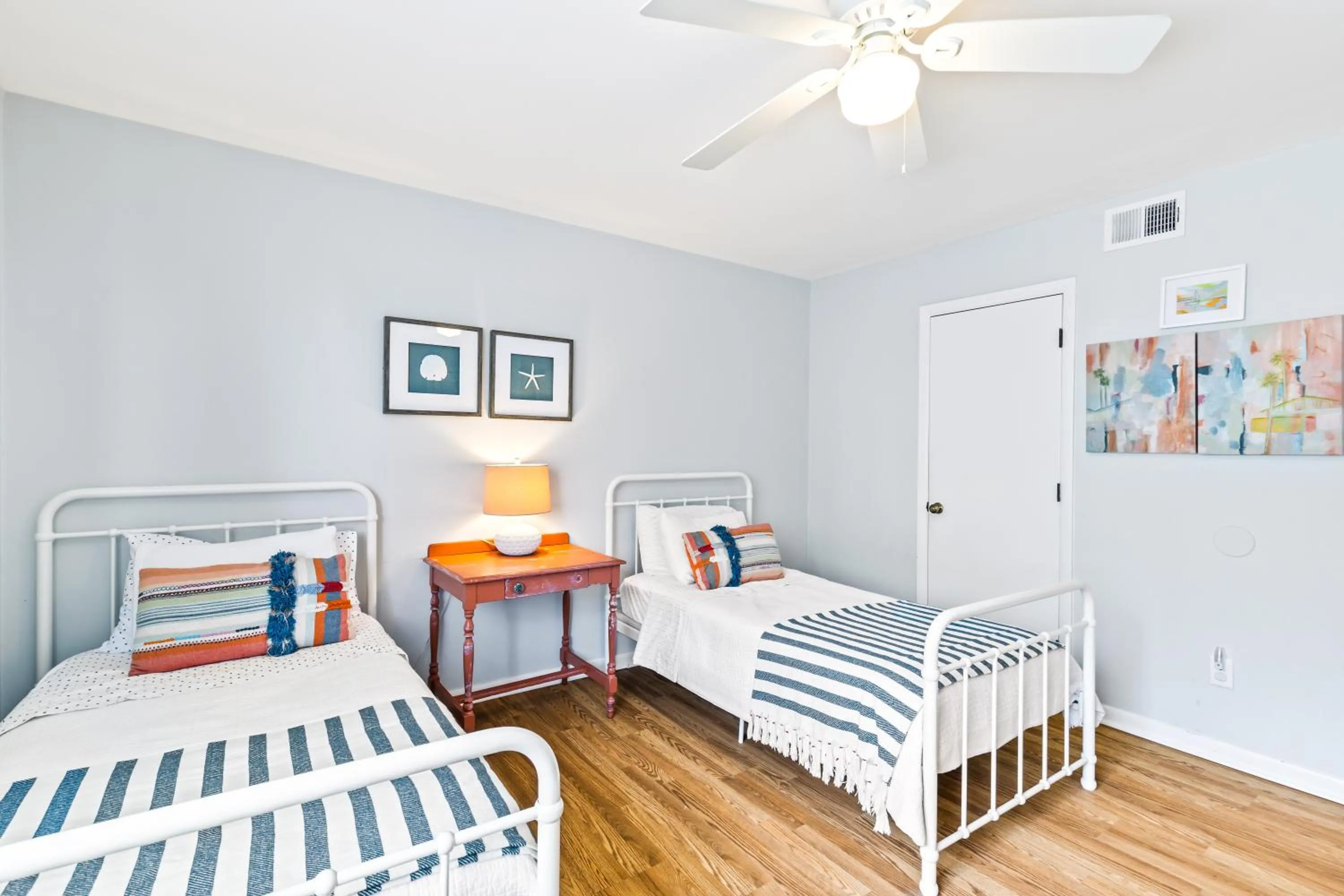 Bedroom, Bed in Mariner's Walk 10F - Charming Oceanview! Two-Story Villa!