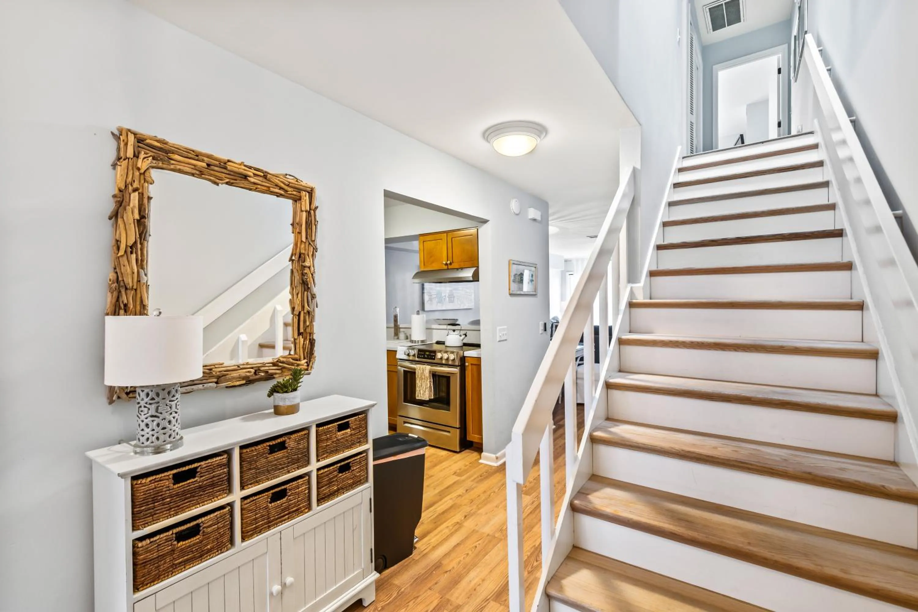 Kitchen or kitchenette in Mariner's Walk 10F - Charming Oceanview! Two-Story Villa!