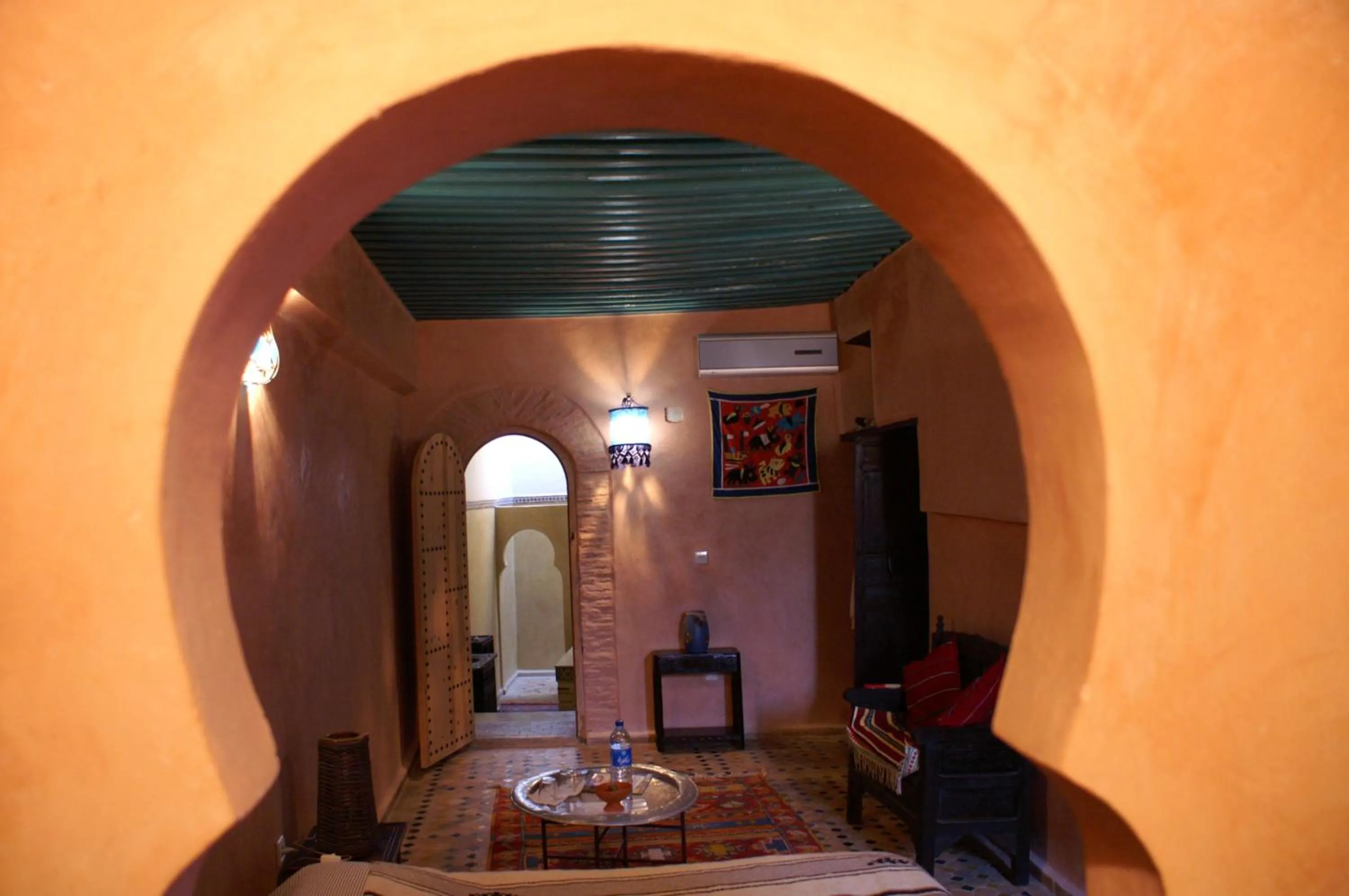 Photo of the whole room in Riad Felloussia