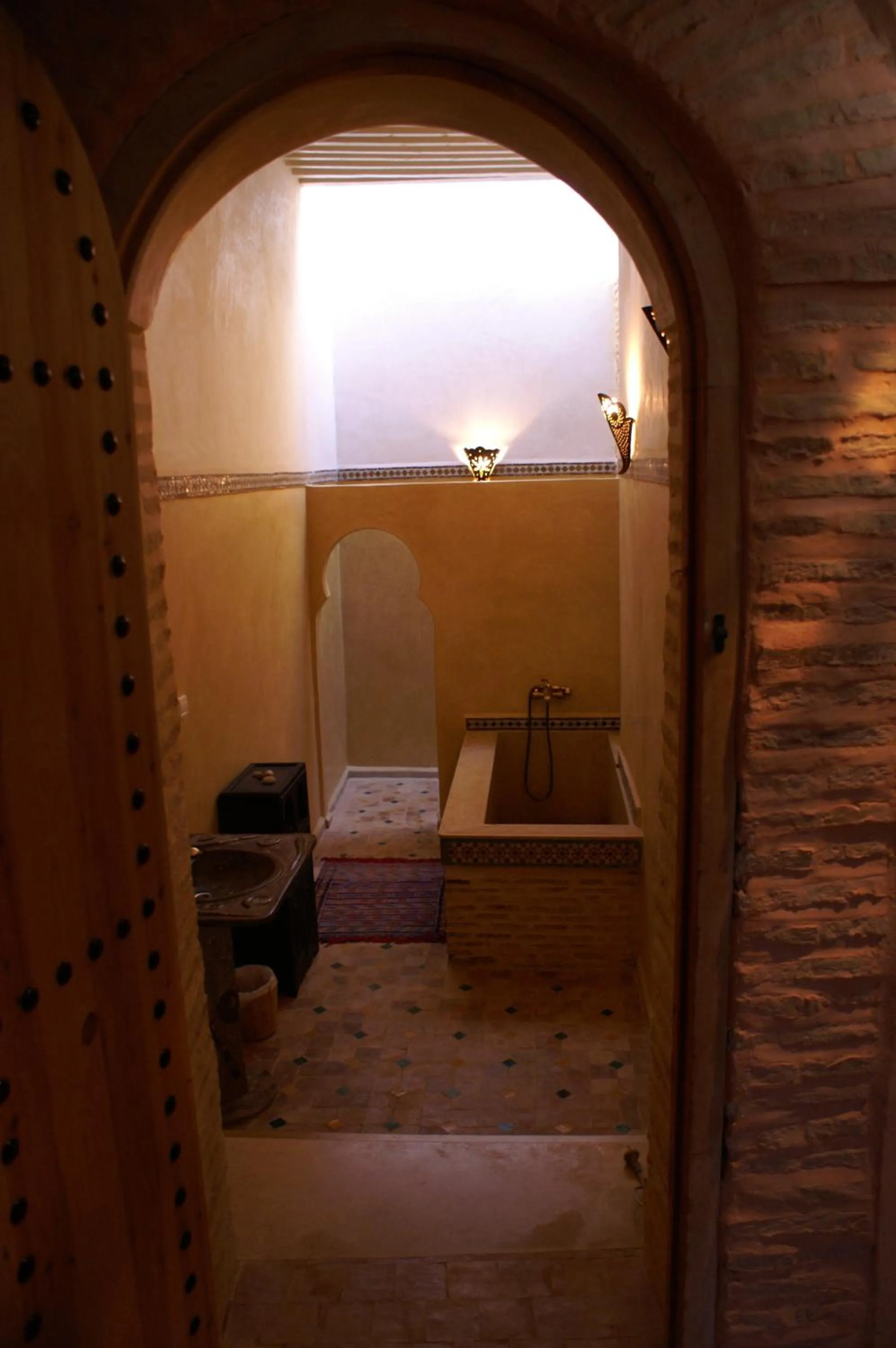 Bathroom in Riad Felloussia
