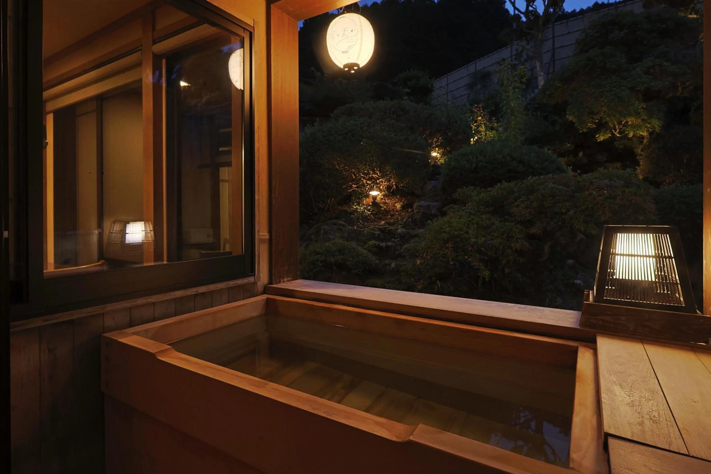 Open Air Bath in Kadojin