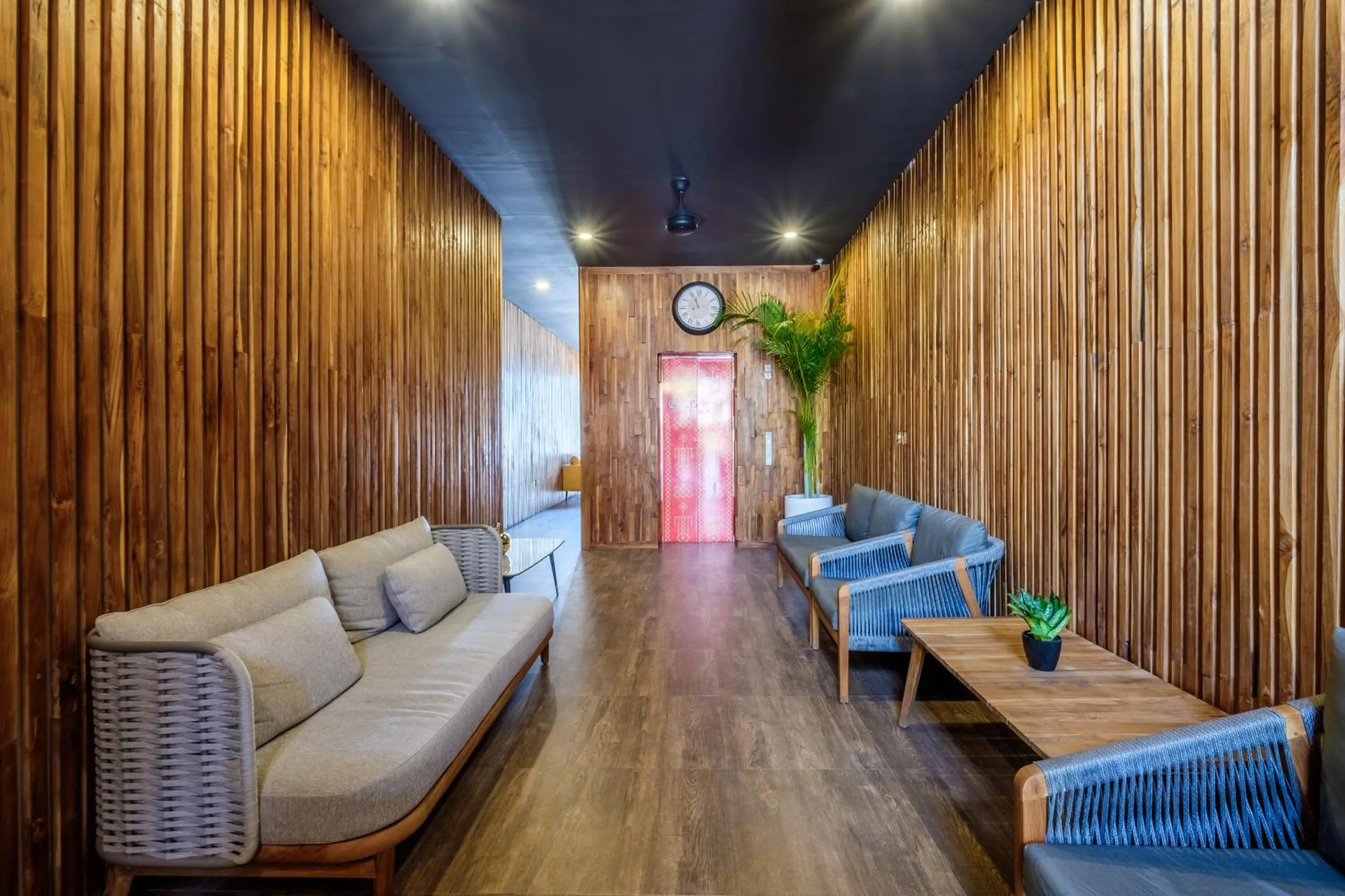 Lobby or reception in DEJAVU 2.0 HOTEL BAJO KOMODO