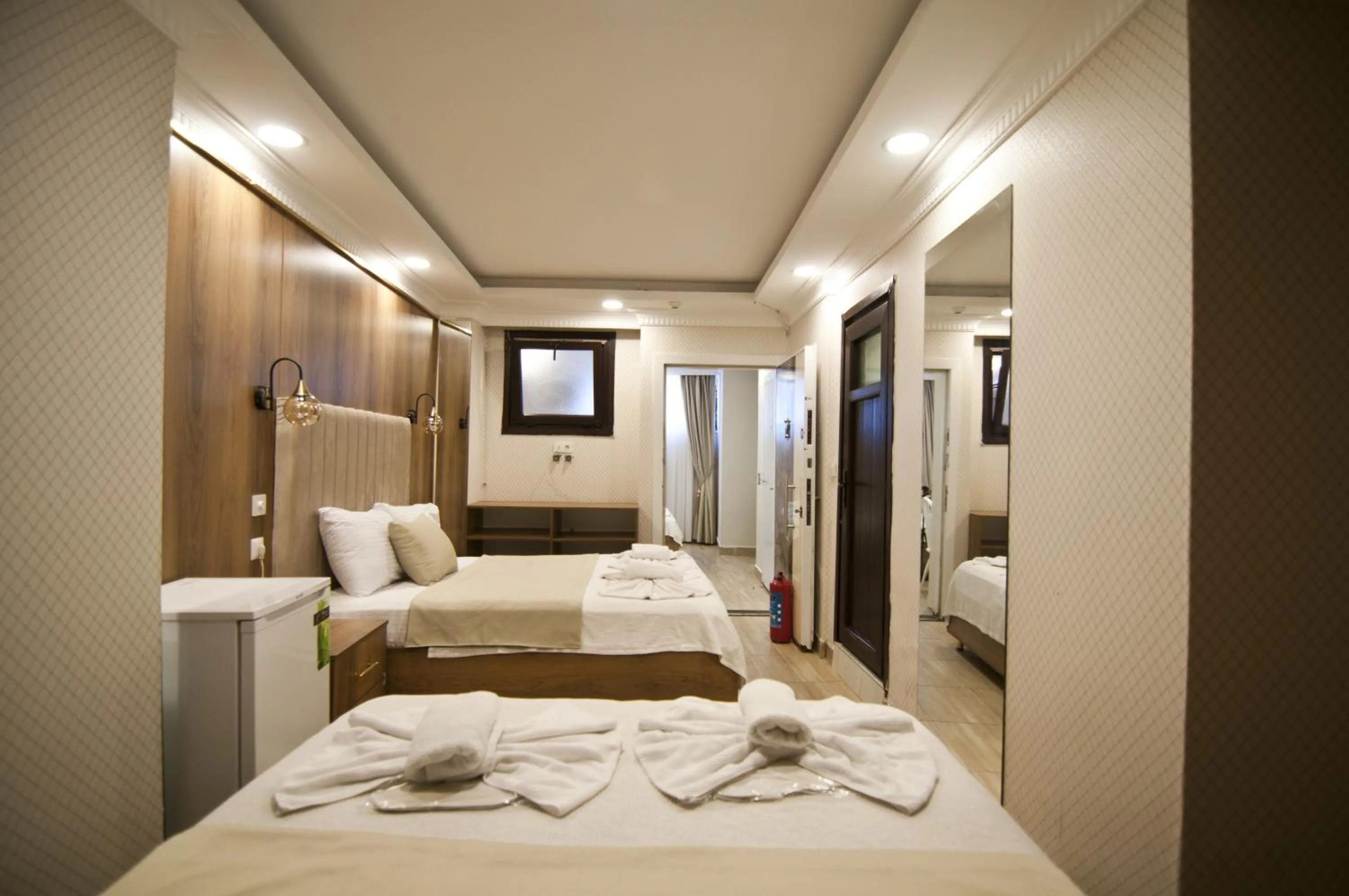 Shower, Bed in IMMORTELLE HOTEL