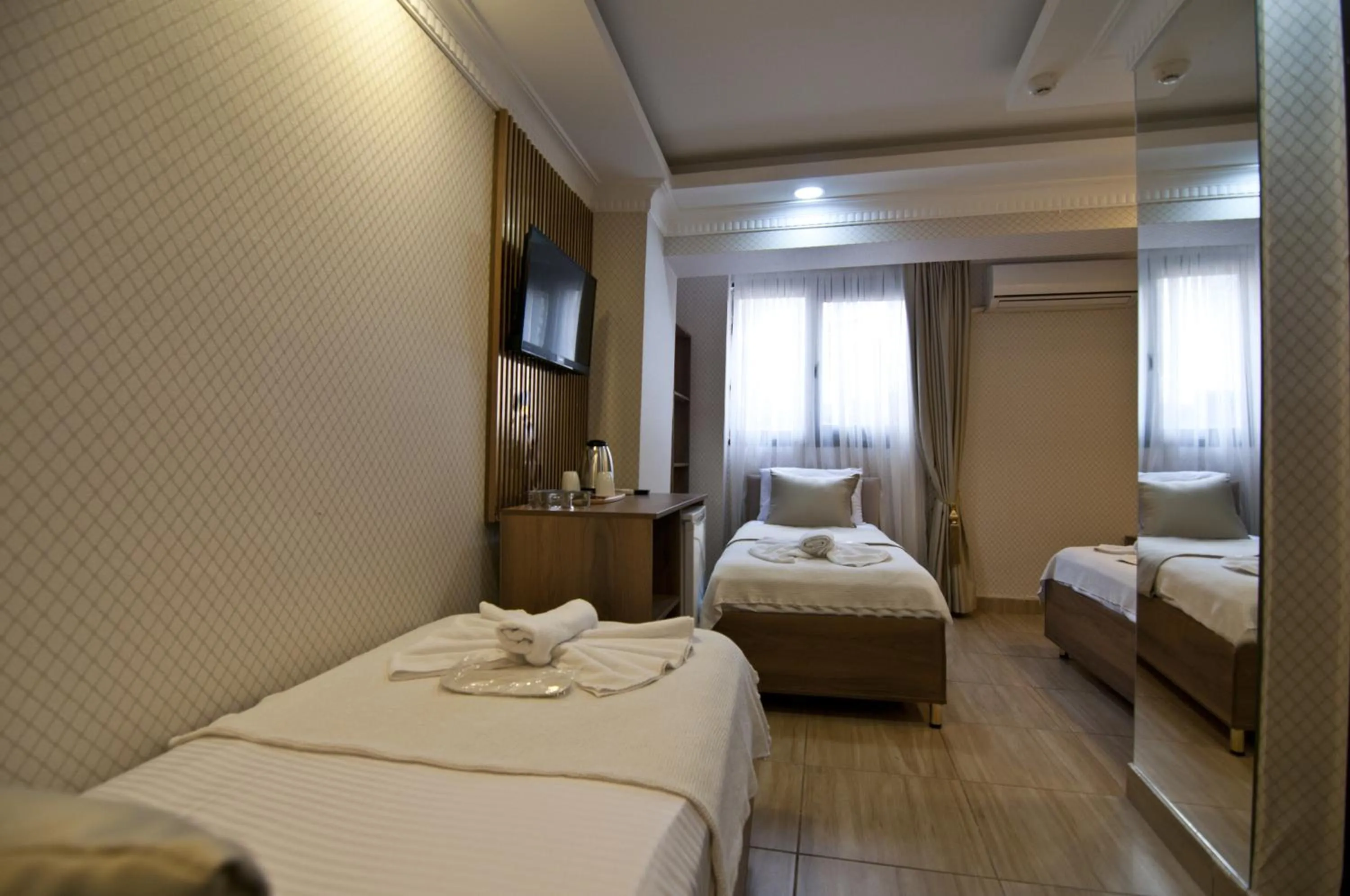 Shower, Bed in IMMORTELLE HOTEL
