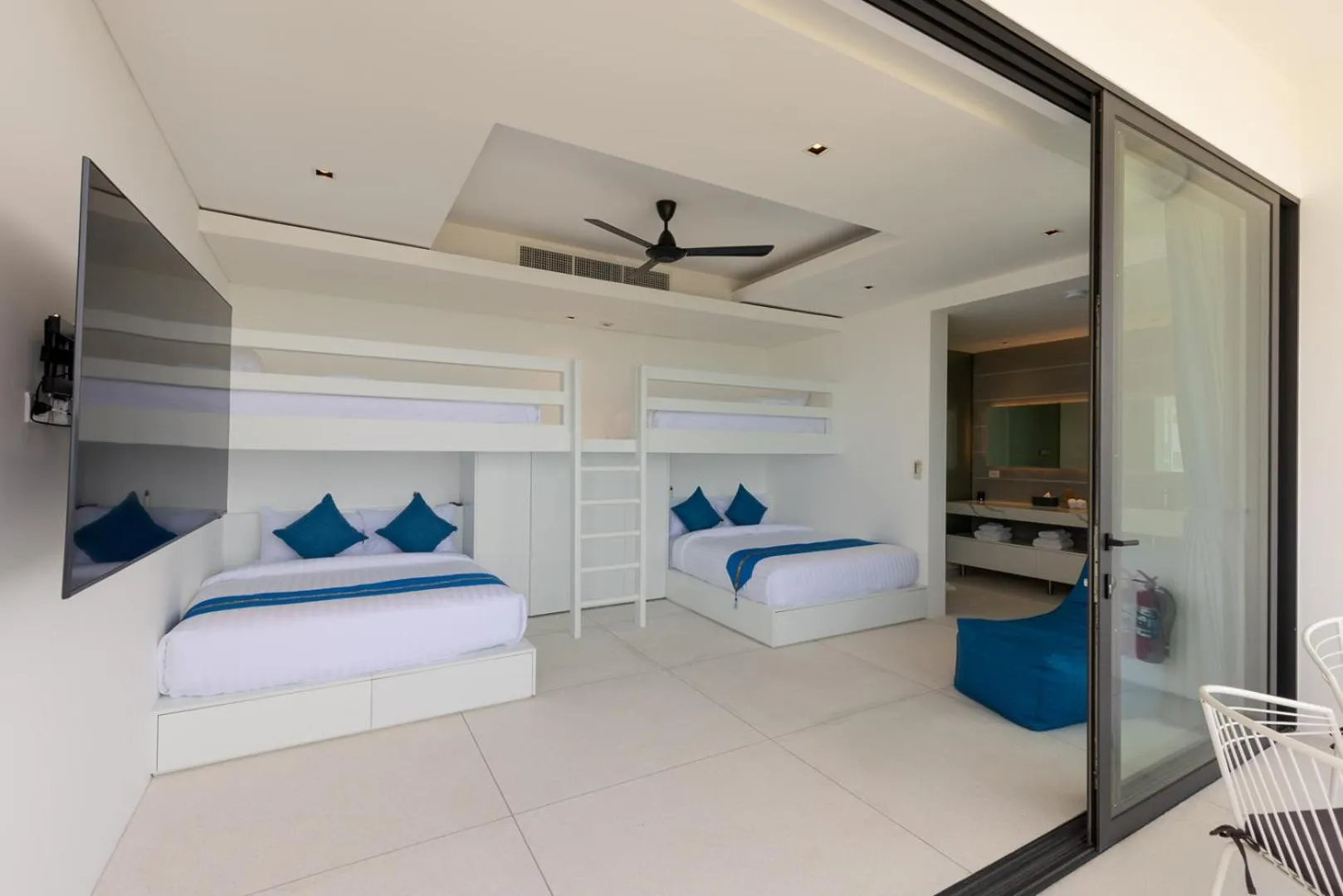 Bed in Villa Blue View Luxe