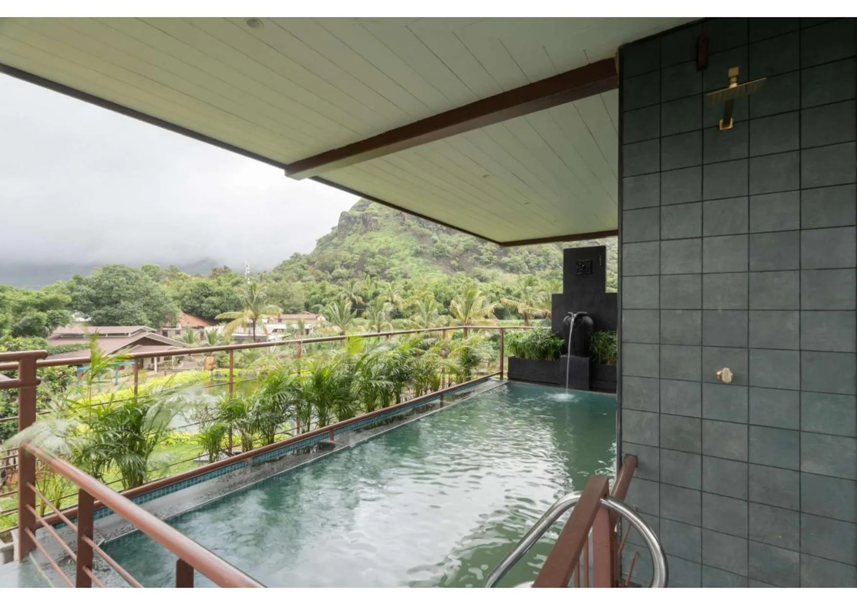 Balcony/Terrace in Malhar Machi Mountain Resorts