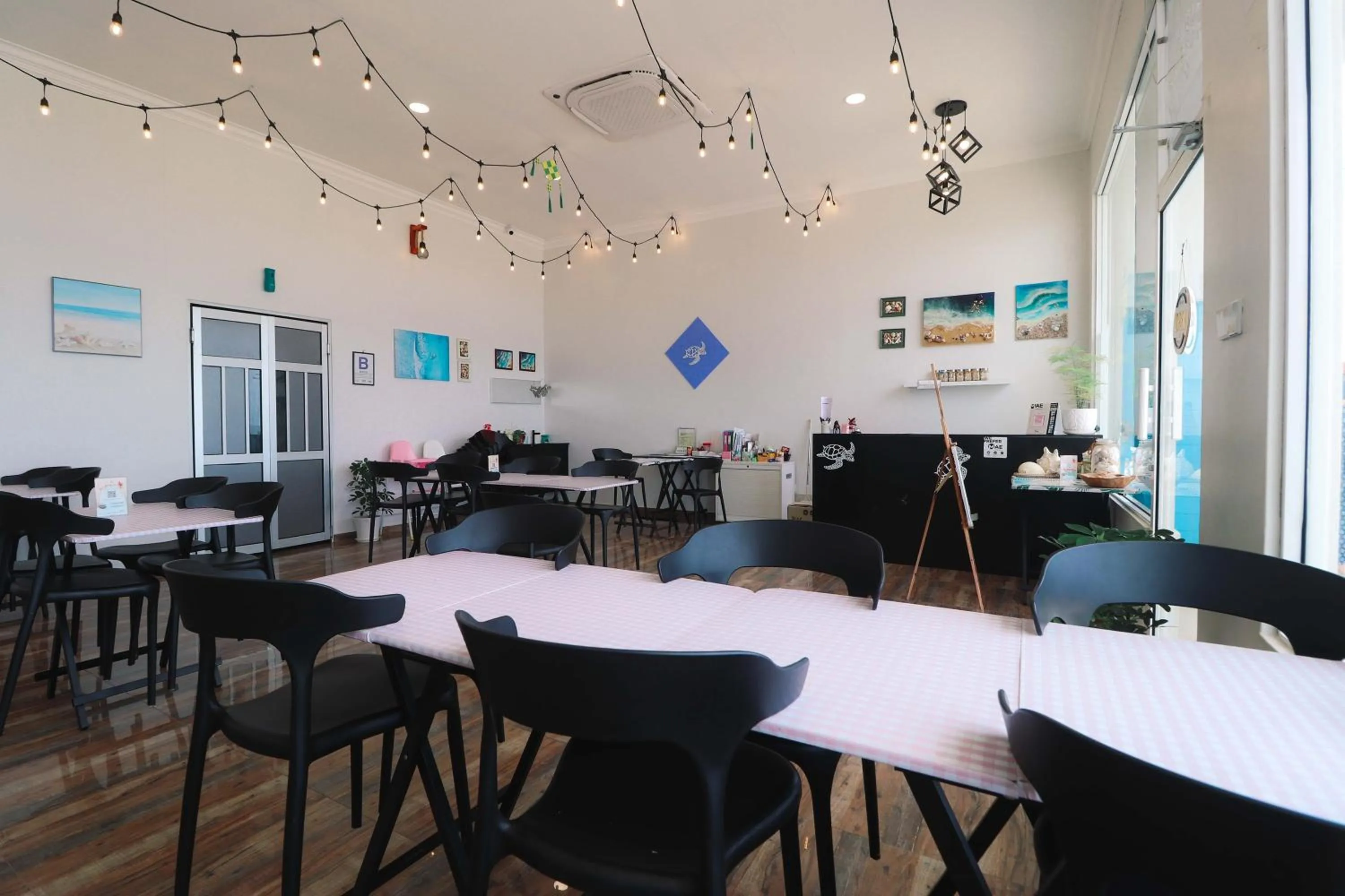 Restaurant/places to eat in Coastal Bay Dungun Staycation