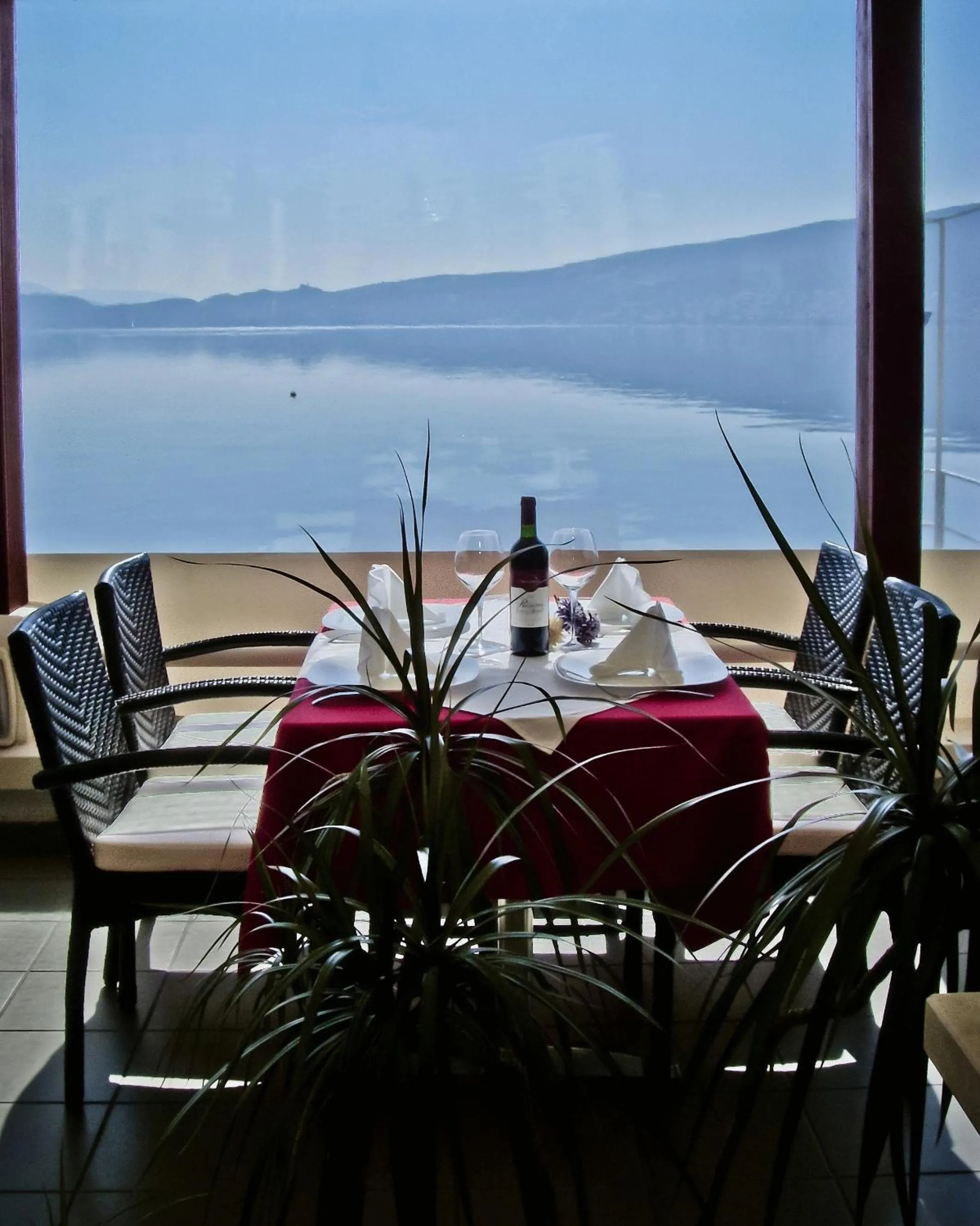 Restaurant/places to eat in Hotel Azzurro