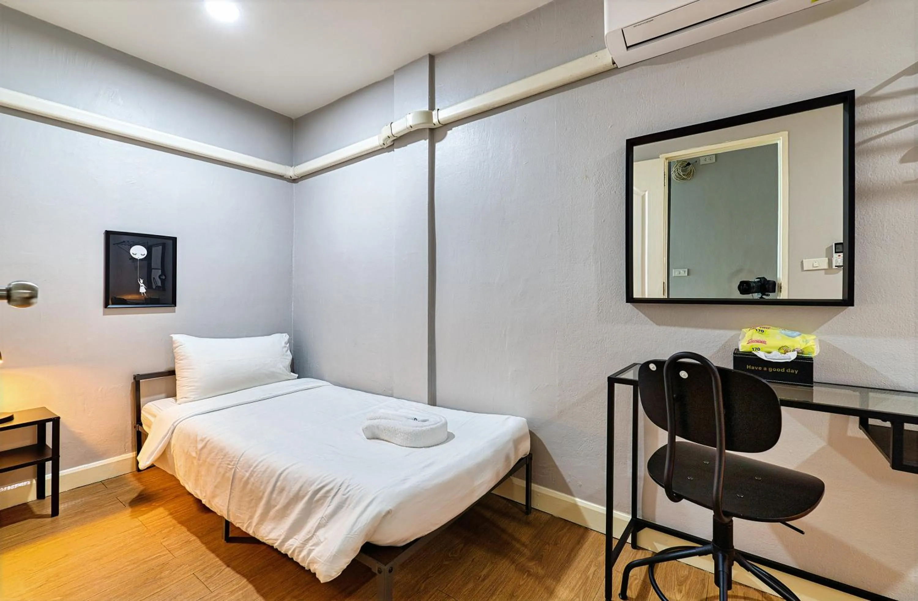 Bedroom, Bed in Bangkok Watergate Townhouse 曼谷中心水門家