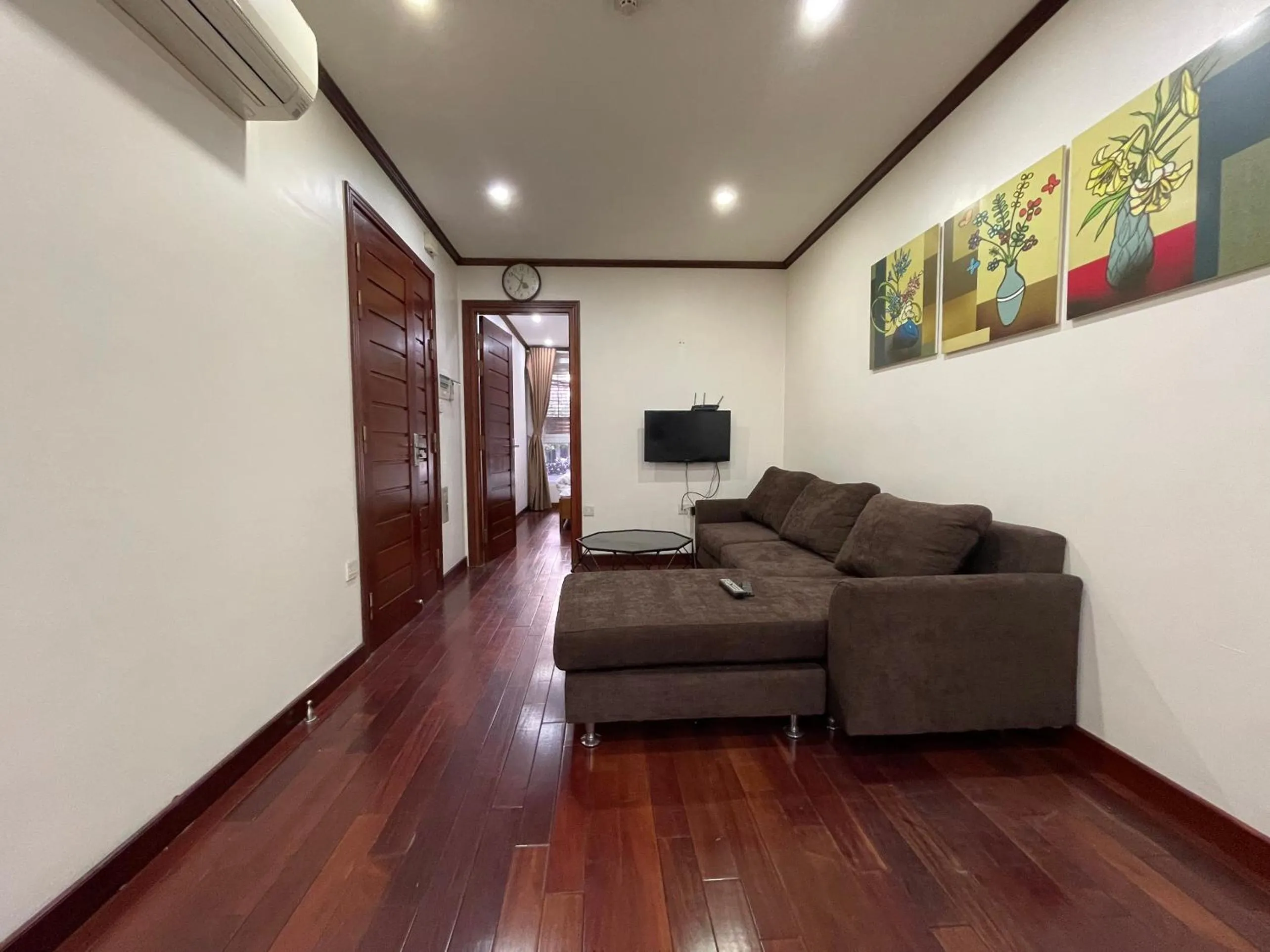 NINE HOUSING Truc Bach