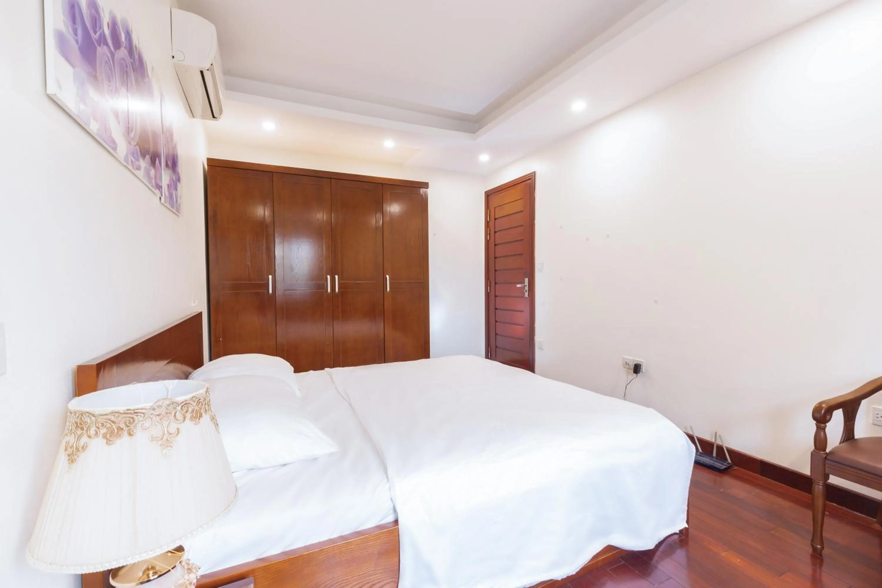 NINE HOUSING Truc Bach