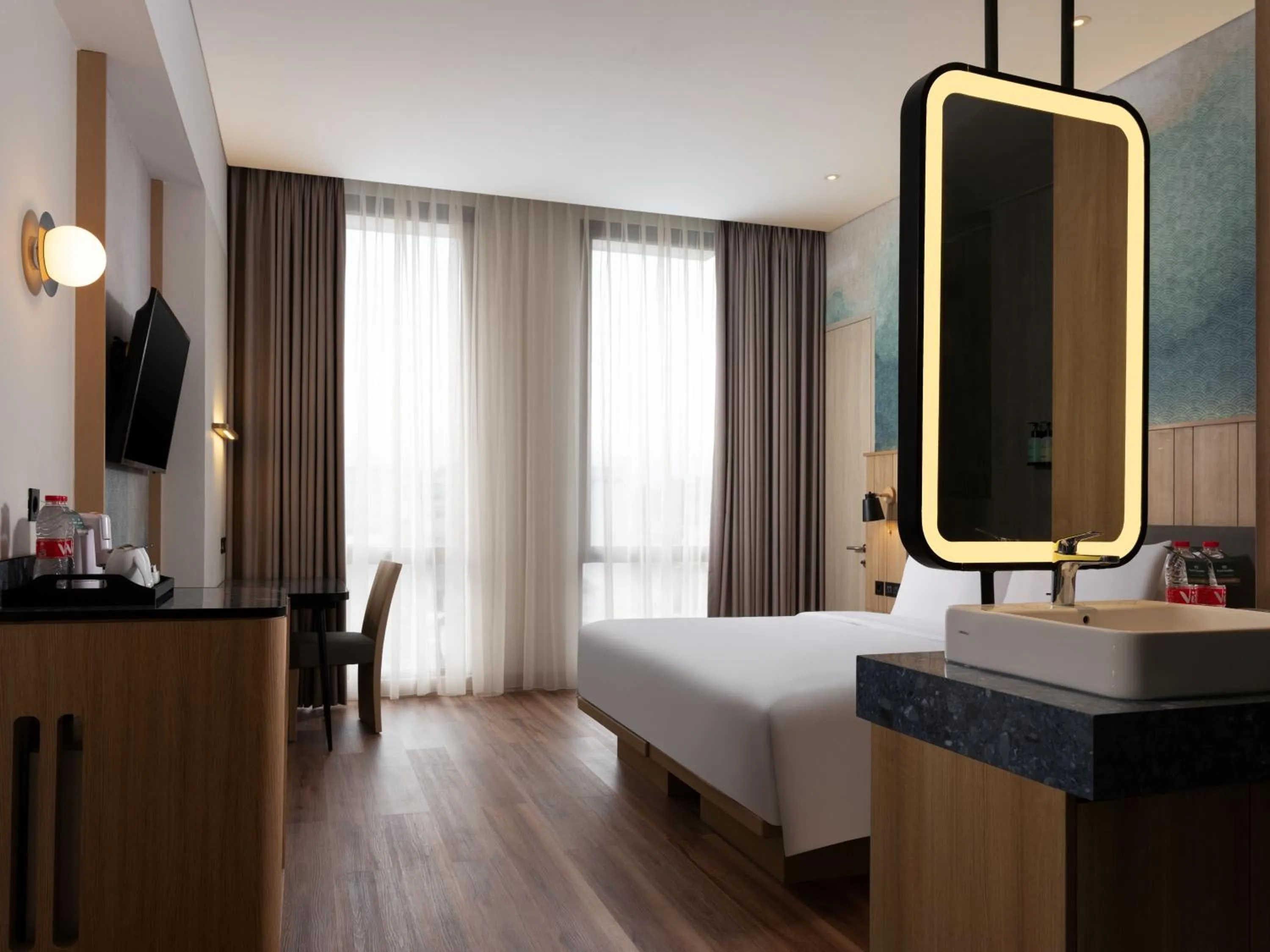 Bedroom, Bed in Hotel Santika PasirKaliki