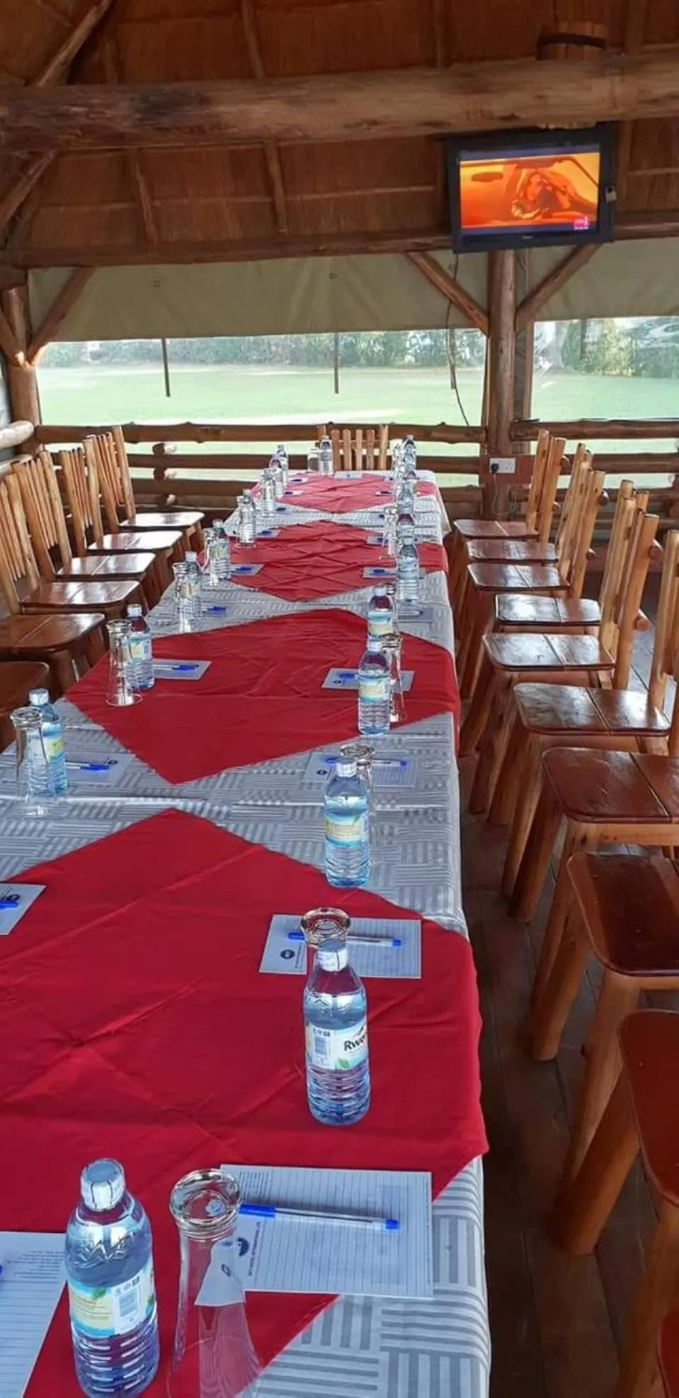 Restaurant/places to eat in Sky Beach Hotel