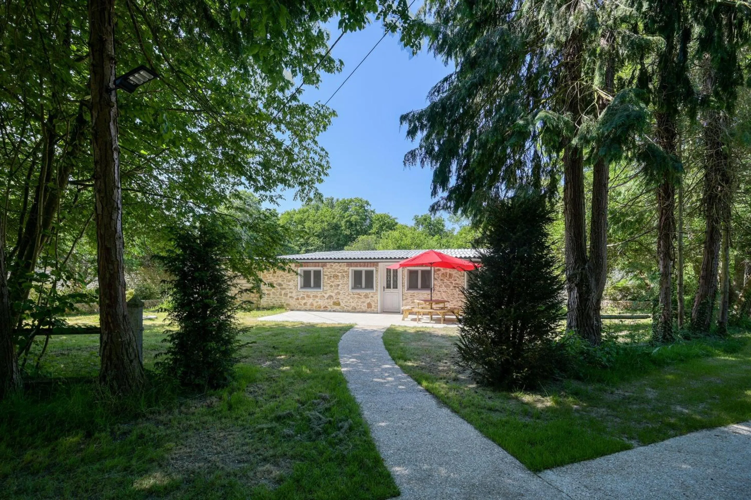 Le Petit Château de Barbizon au Bois du Mée