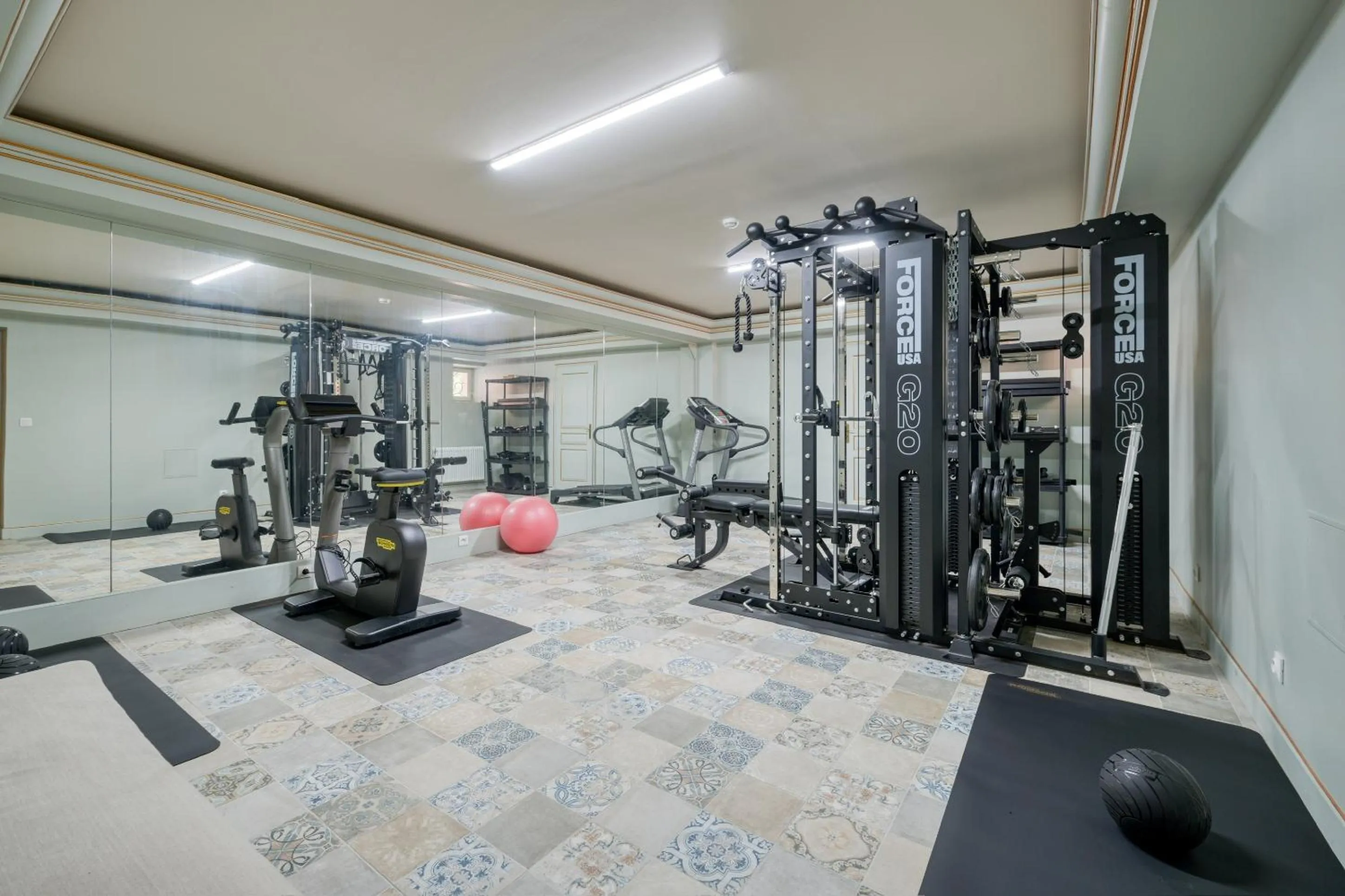 Fitness centre/facilities in Le Petit Château de Barbizon au Bois du Mée