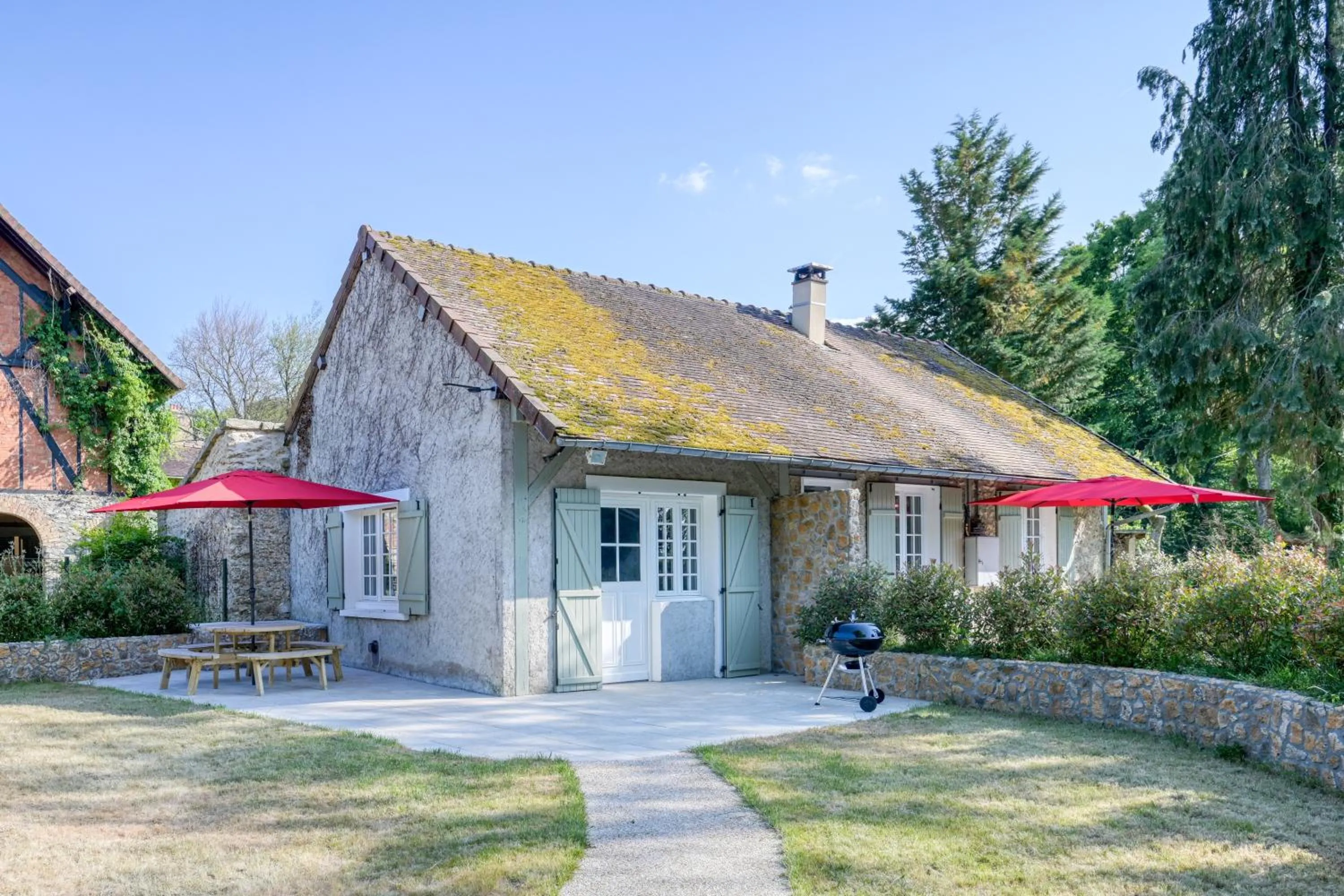 Le Petit Château de Barbizon au Bois du Mée