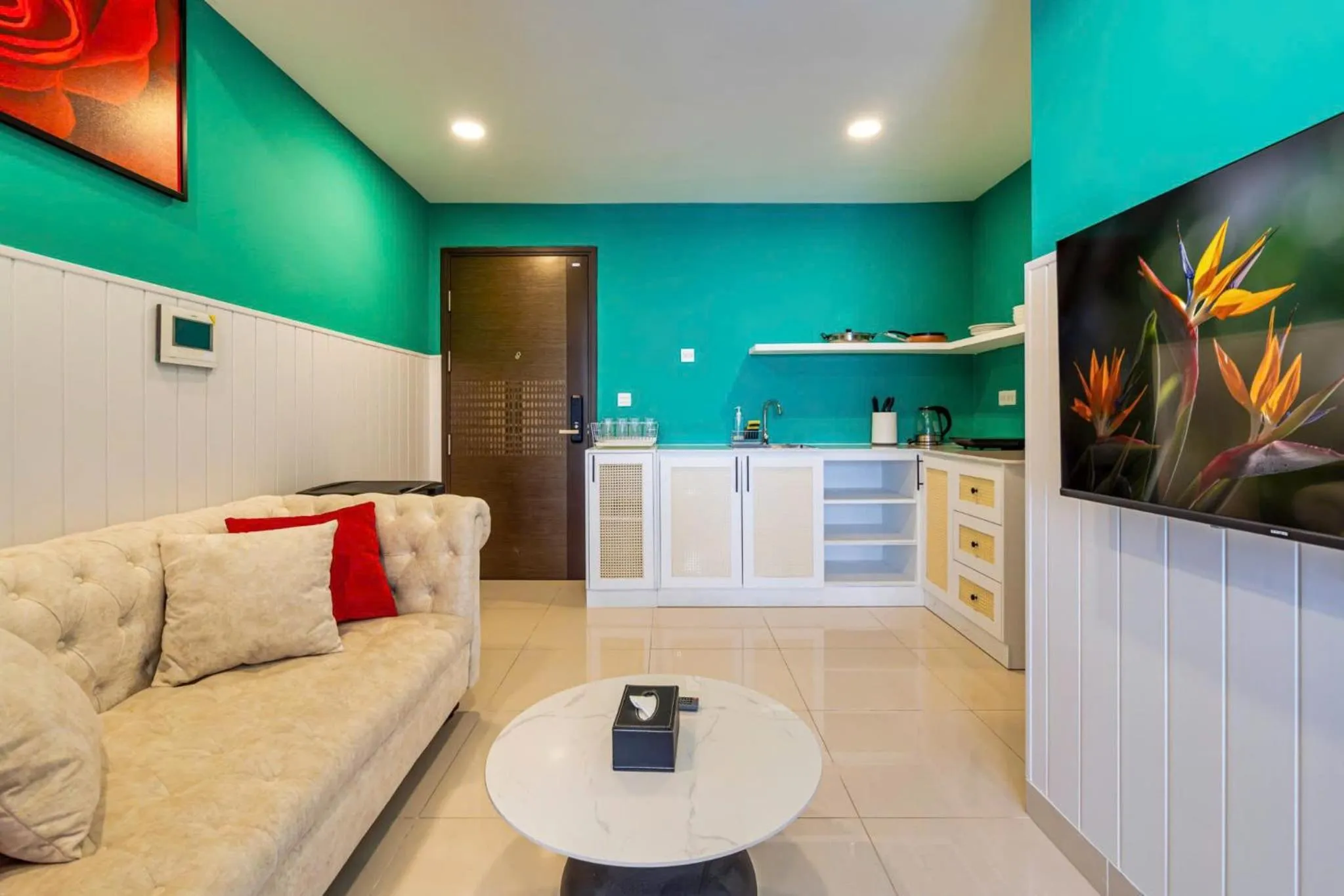 TV and multimedia in Otis Soho Saigon Balcony Apartment