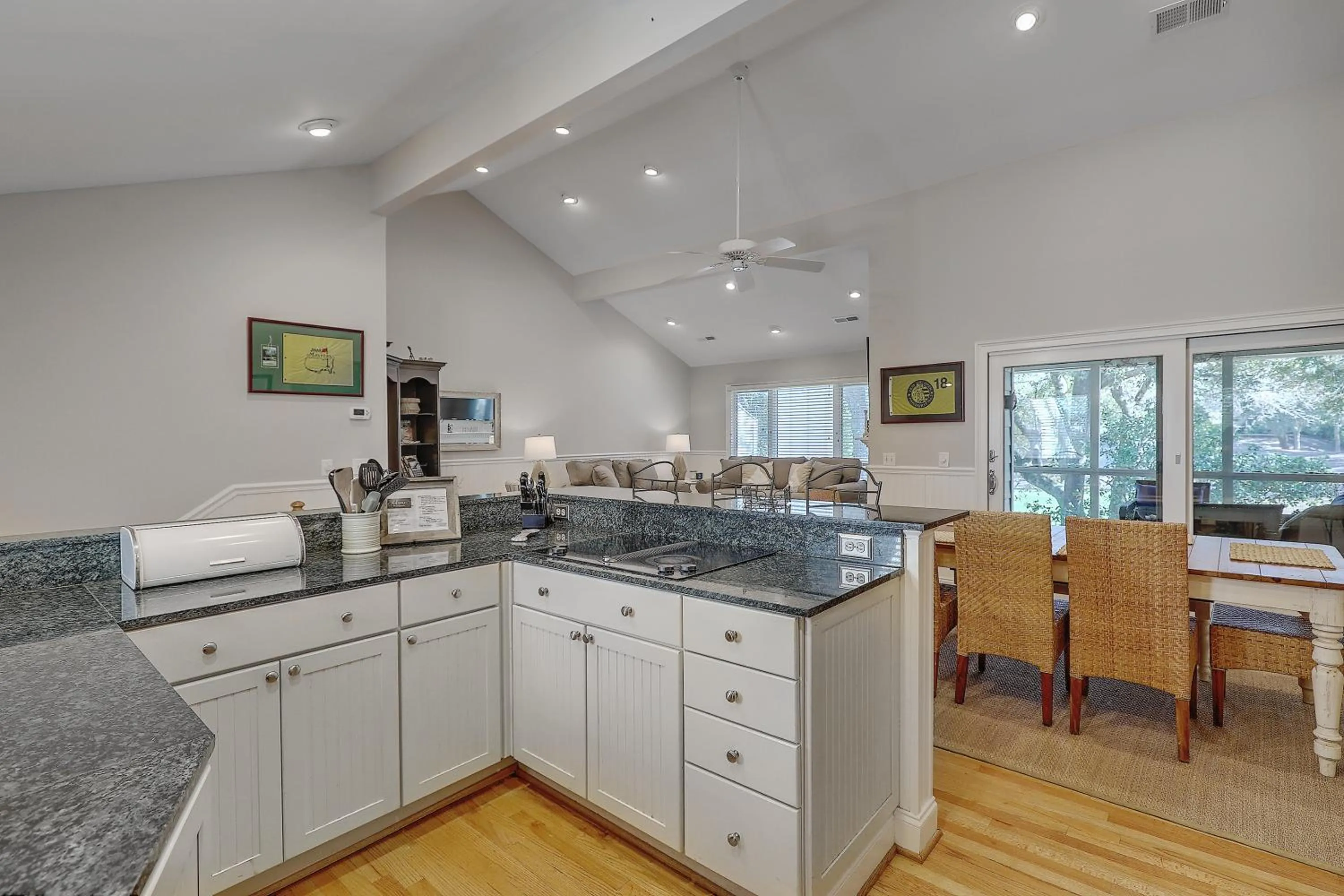Kitchen or kitchenette in Fairway Dunes 27 - Screened Porch Golf Course View!