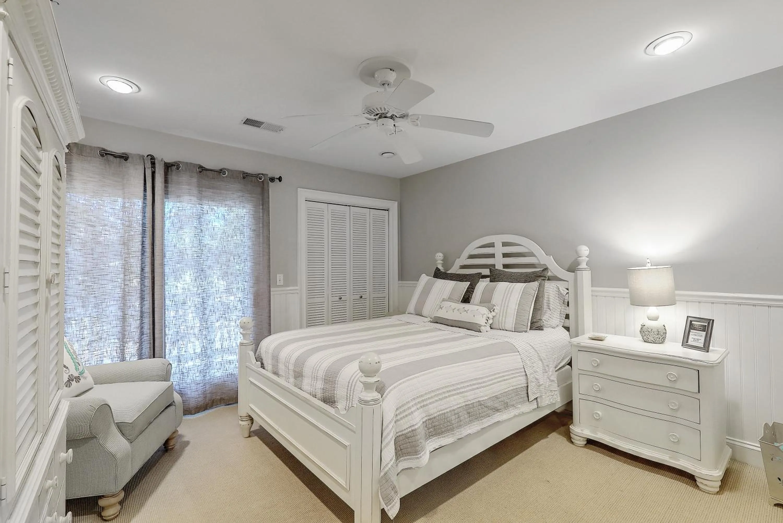Bedroom, Bed in Fairway Dunes 27 - Screened Porch Golf Course View!