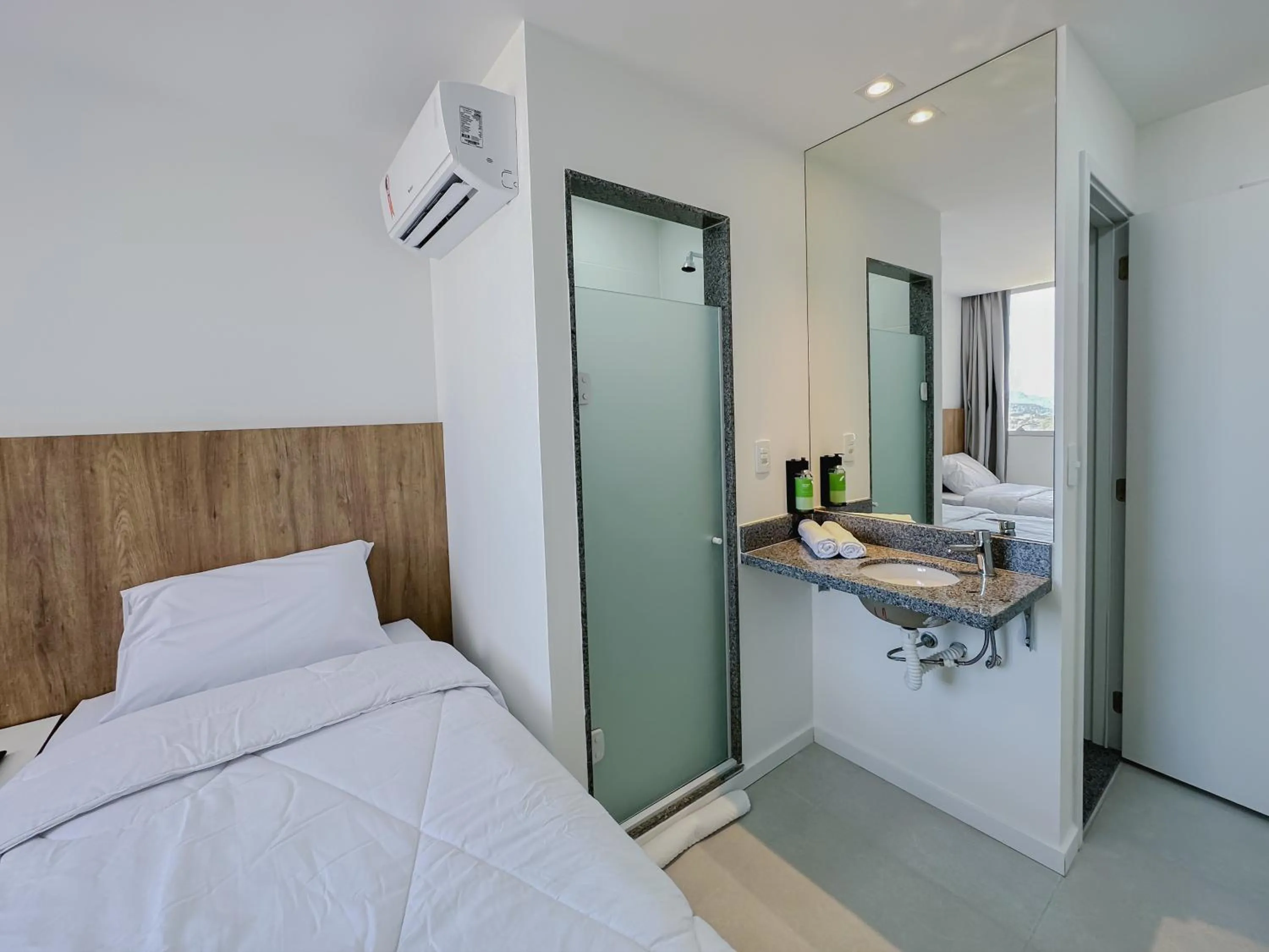 Bathroom, Bed in Go Inn Aracruz