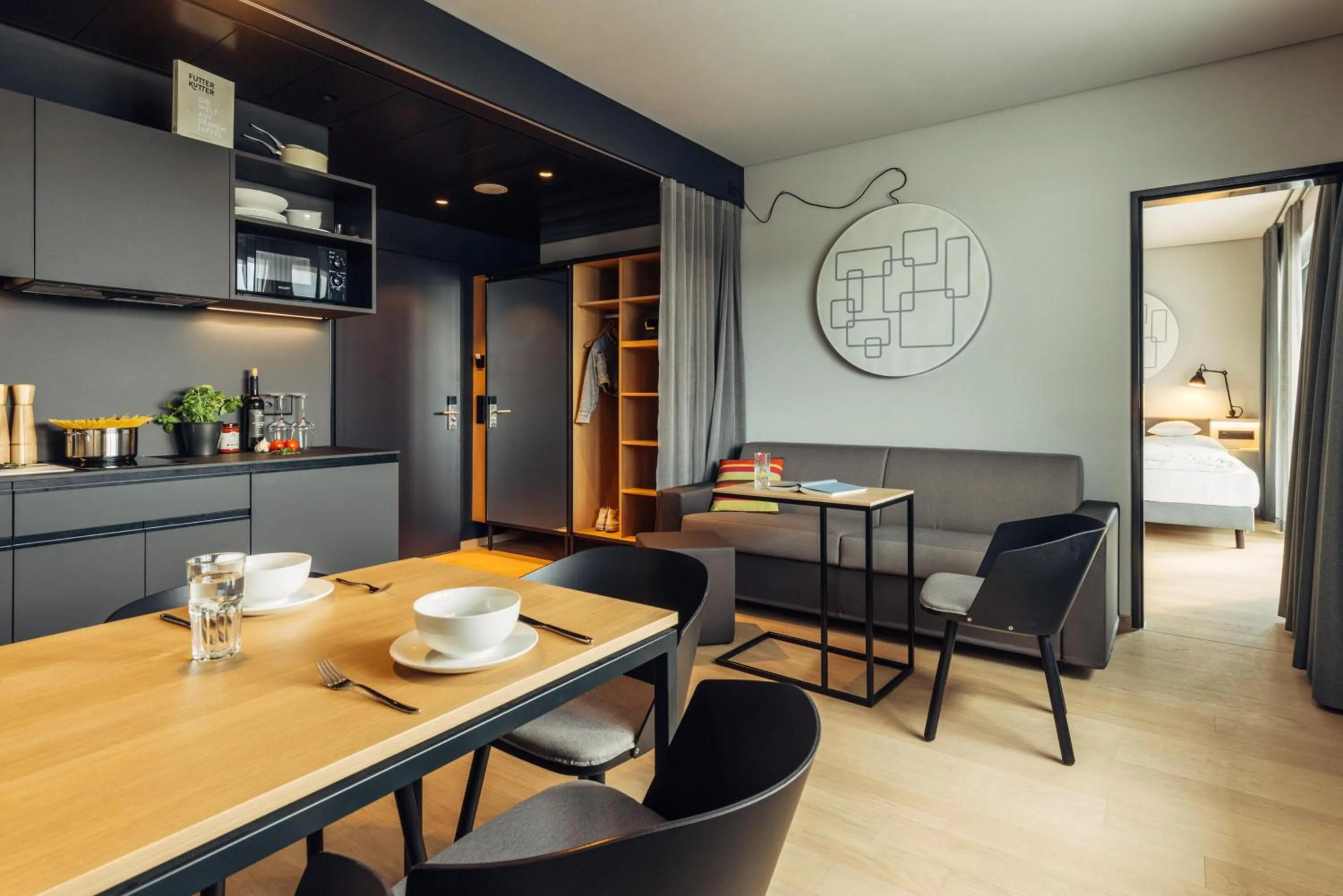 Photo of the whole room in harry's home Zürich-Limmattal