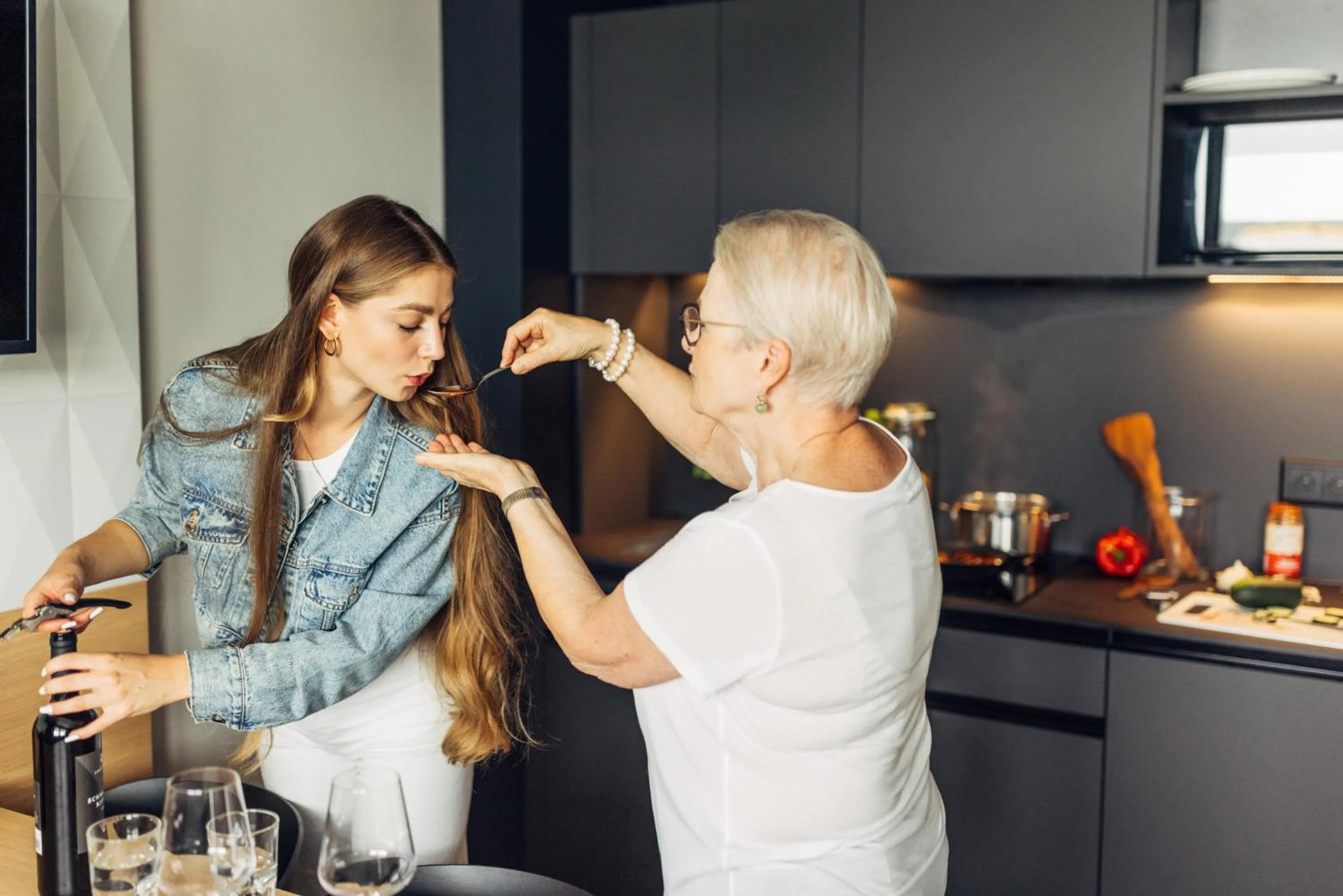 People in harry's home Zürich-Limmattal