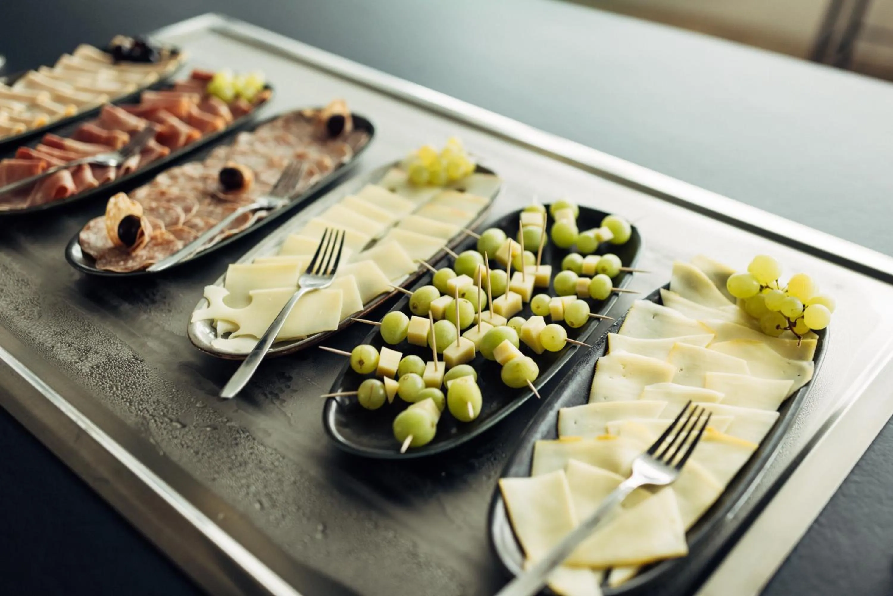 Buffet breakfast in harry's home Zürich-Limmattal